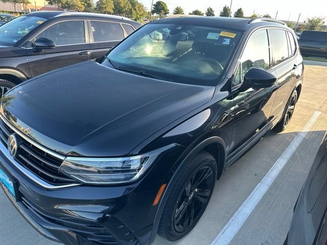 2024 Volkswagen Tiguan SE R-Line Black
