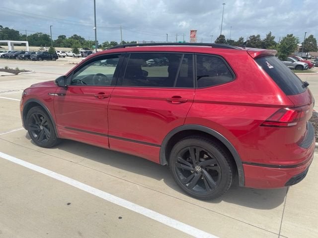 2024 Volkswagen Tiguan SE R-Line Black