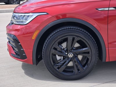 2024 Volkswagen Tiguan SE R-Line Black