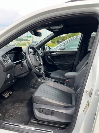 2022 Volkswagen Tiguan SE R-Line Black