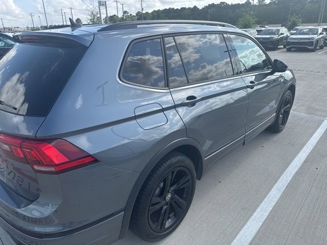 2024 Volkswagen Tiguan SE R-Line Black