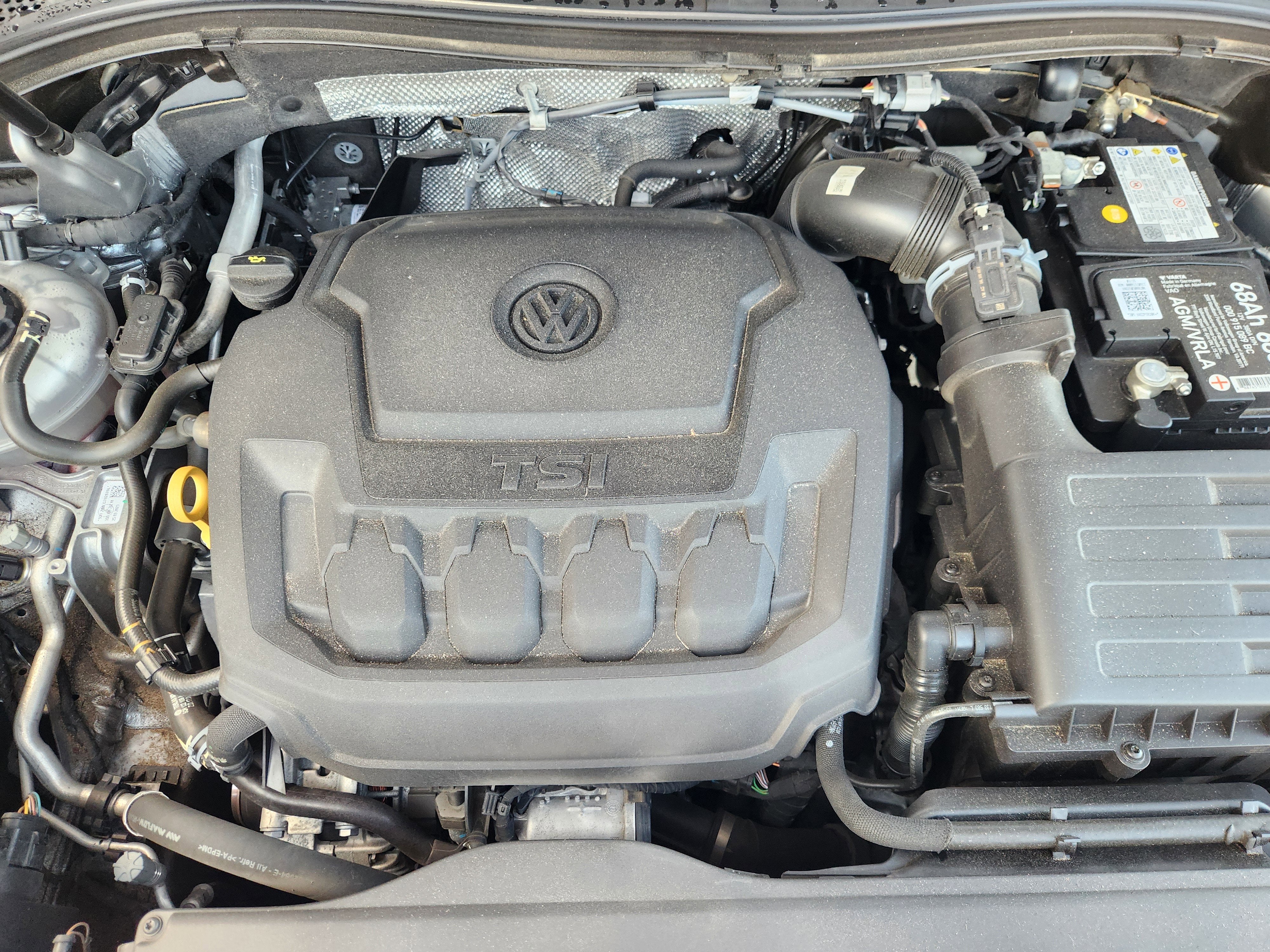 2023 Volkswagen Tiguan SE R-Line Black