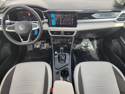 2026 Volkswagen Taos SE