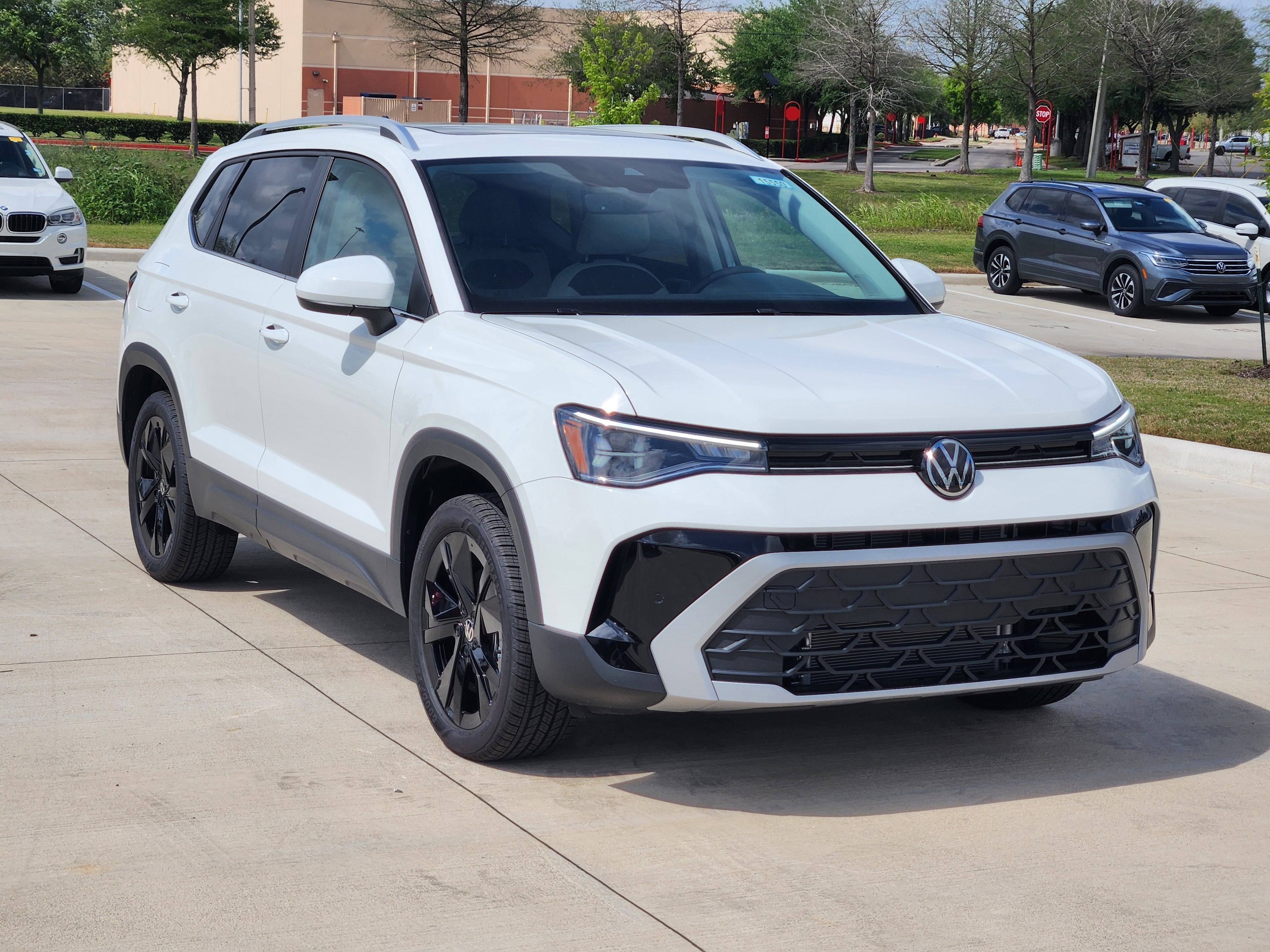 2026 Volkswagen Taos SE