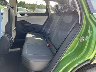 2025 Volkswagen Taos SE