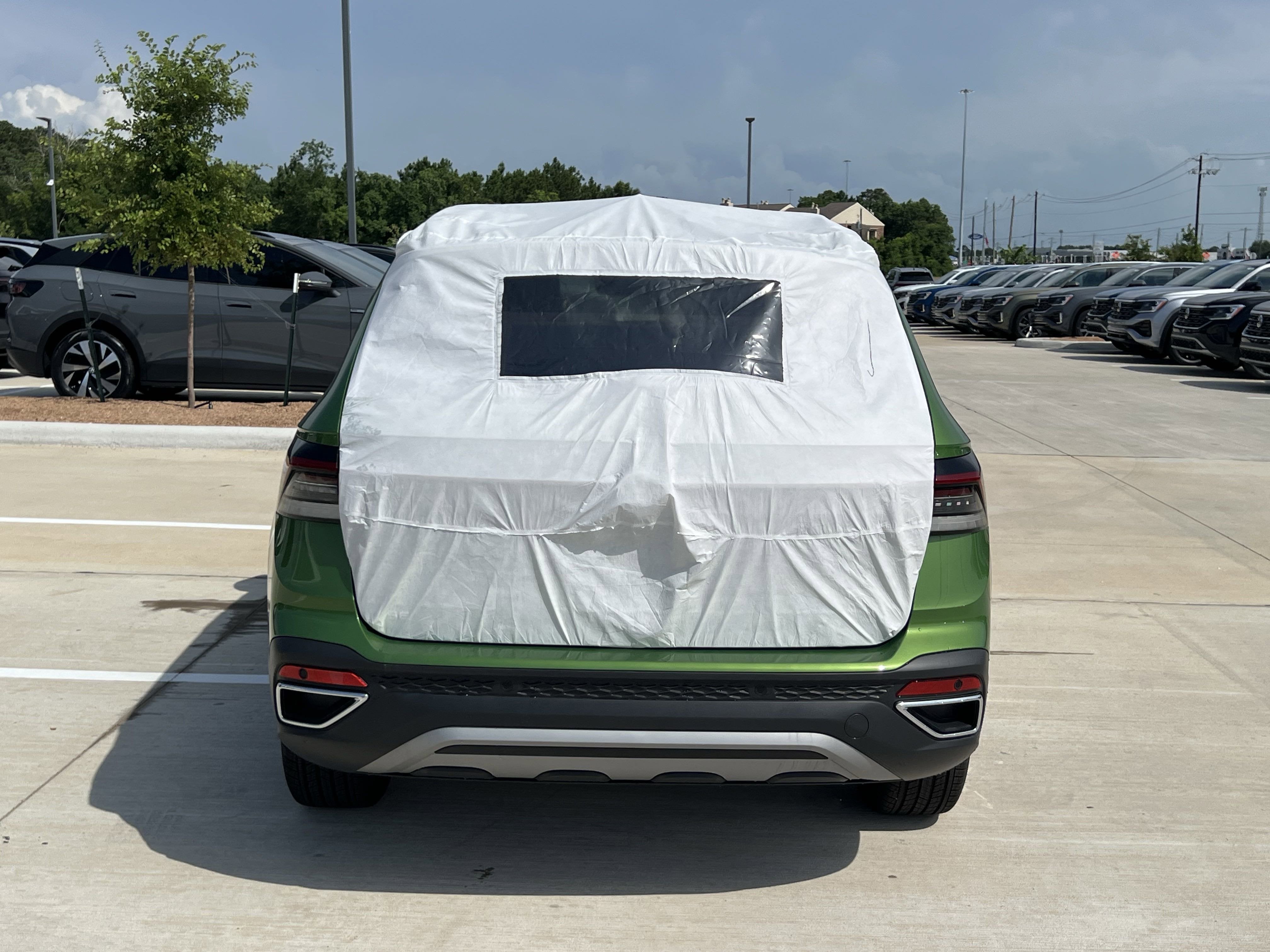 2025 Volkswagen Taos SE