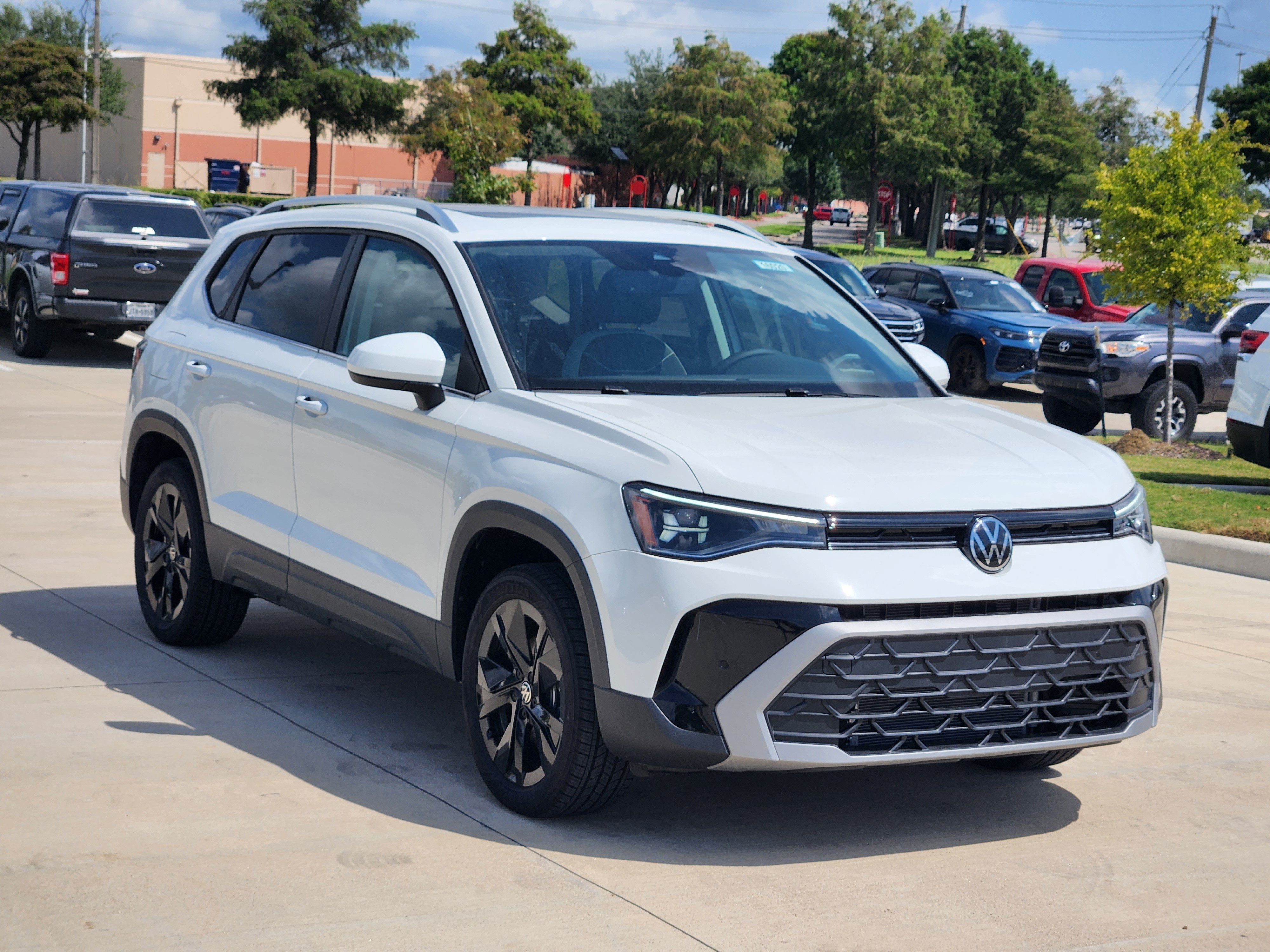 2026 Volkswagen Taos SE