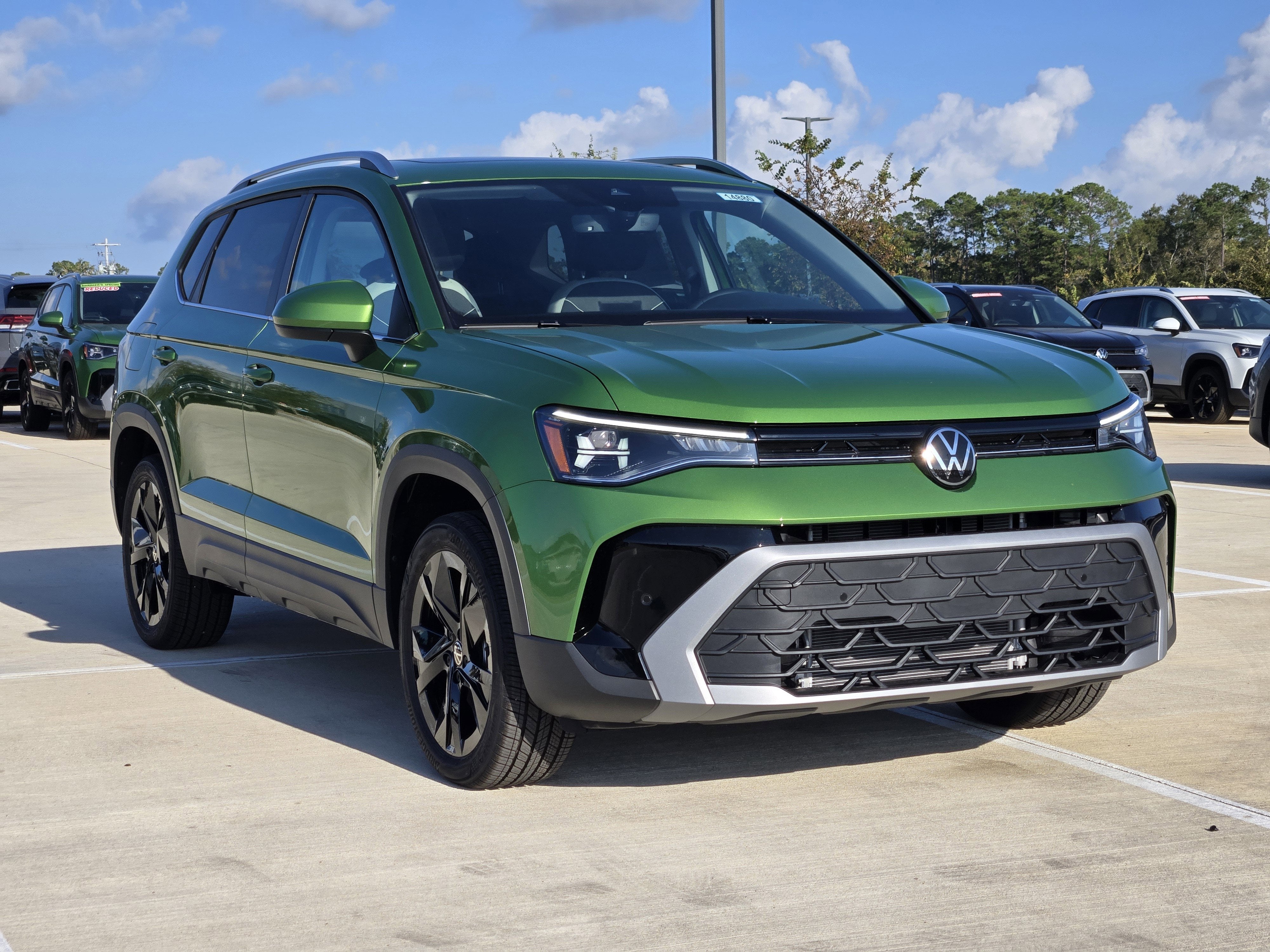 2026 Volkswagen Taos SE