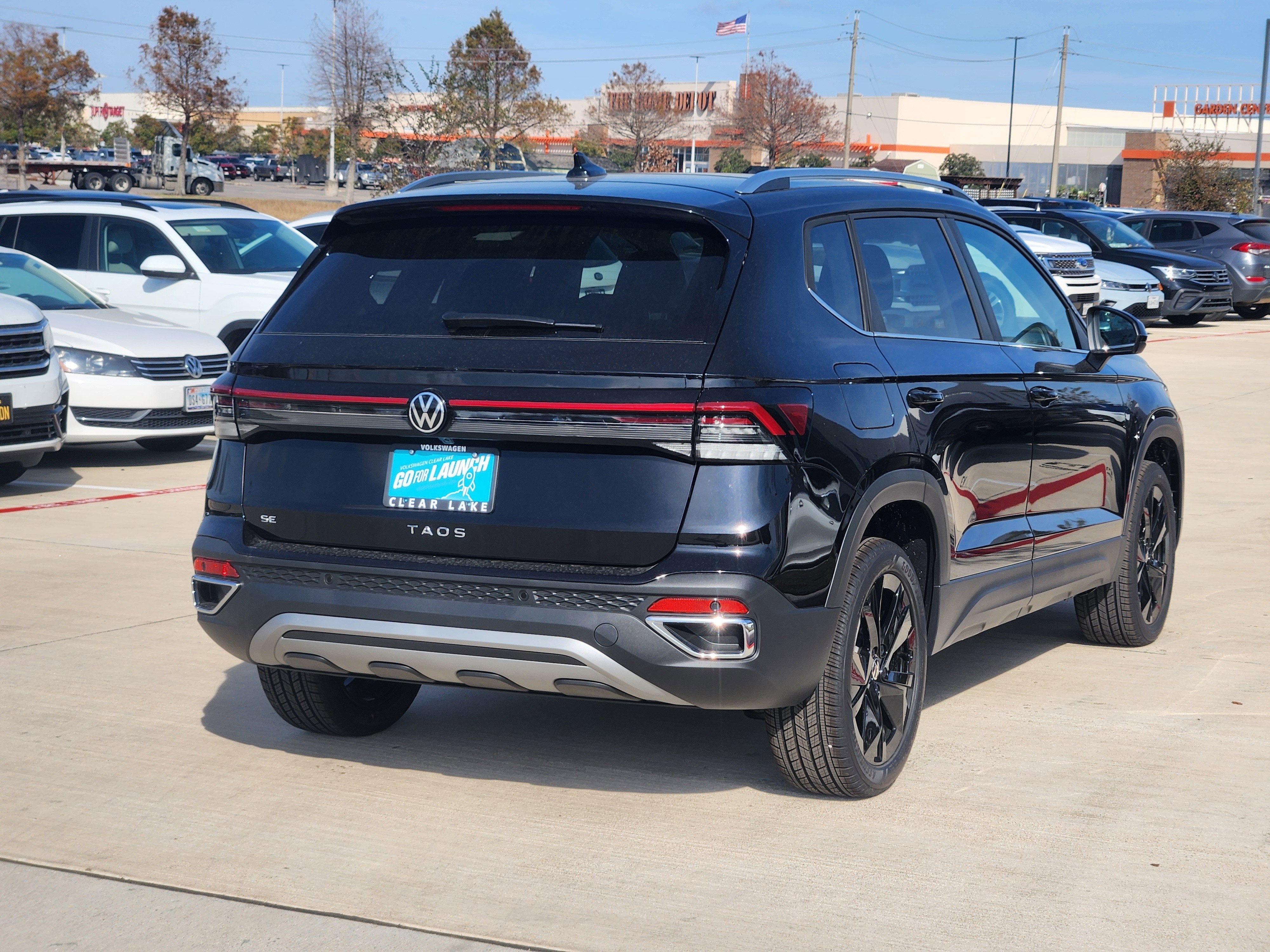 2026 Volkswagen Taos SE