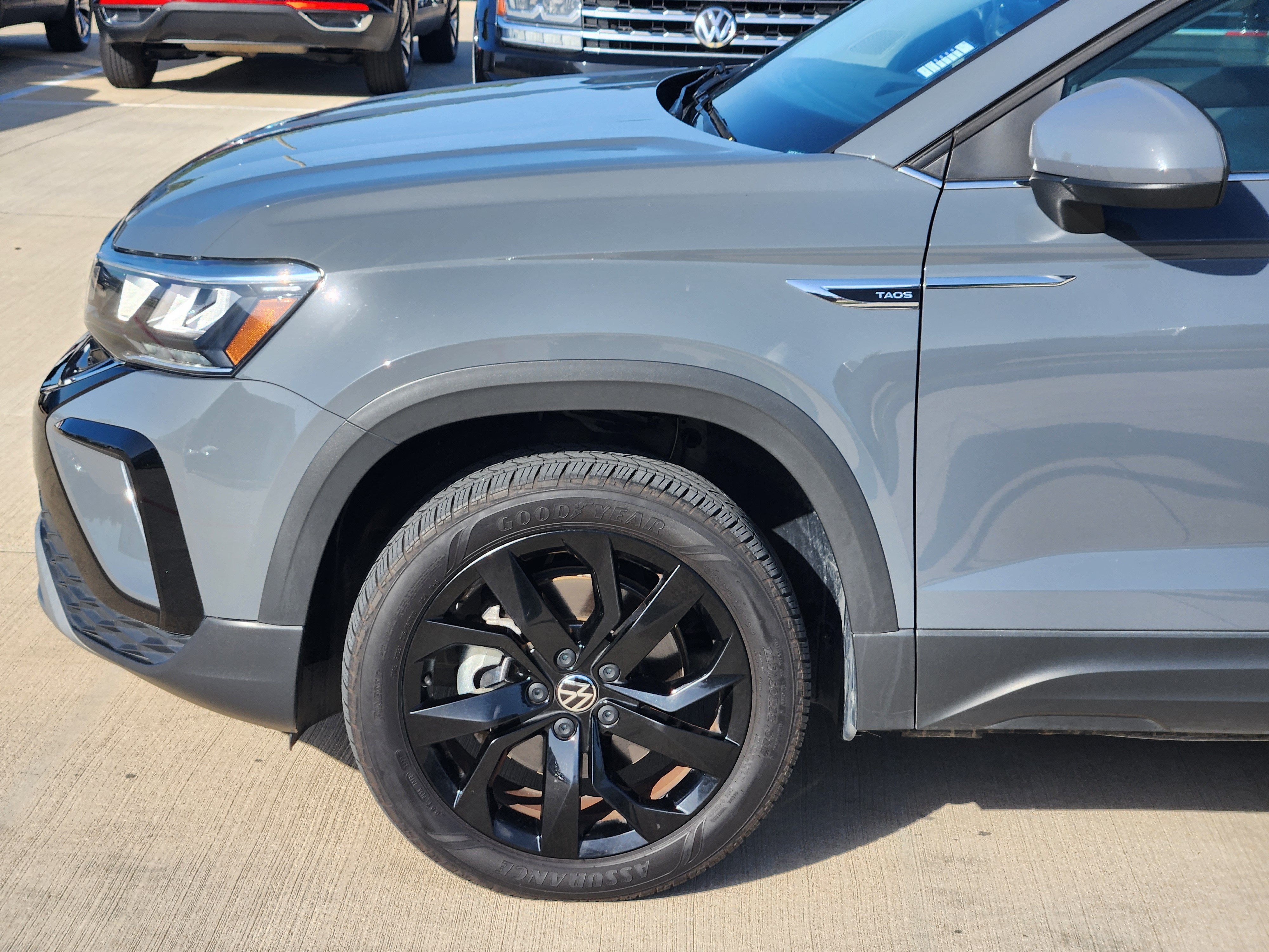 2023 Volkswagen Taos SE
