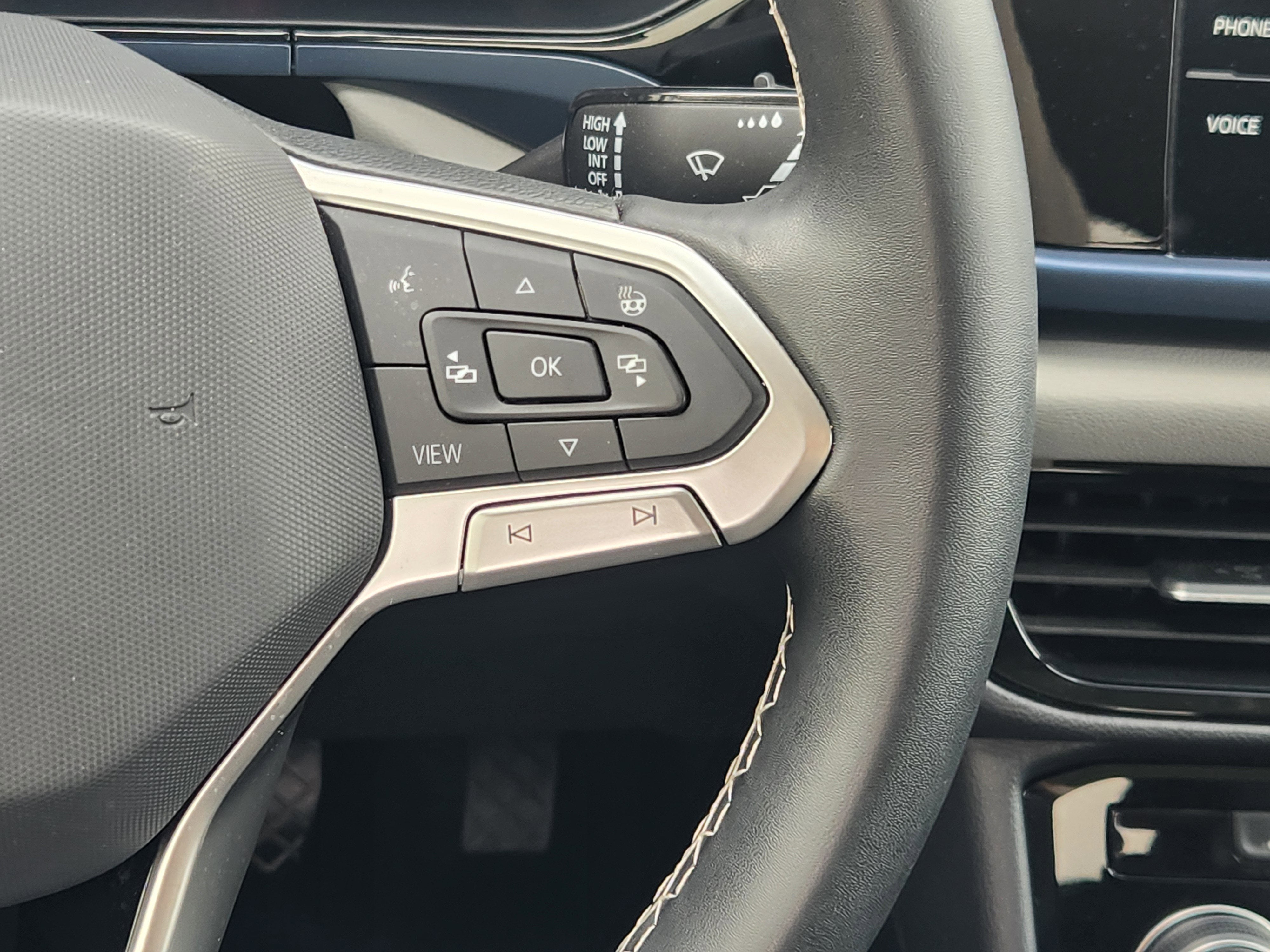 2023 Volkswagen Taos SE