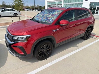 2024 Volkswagen Taos SE