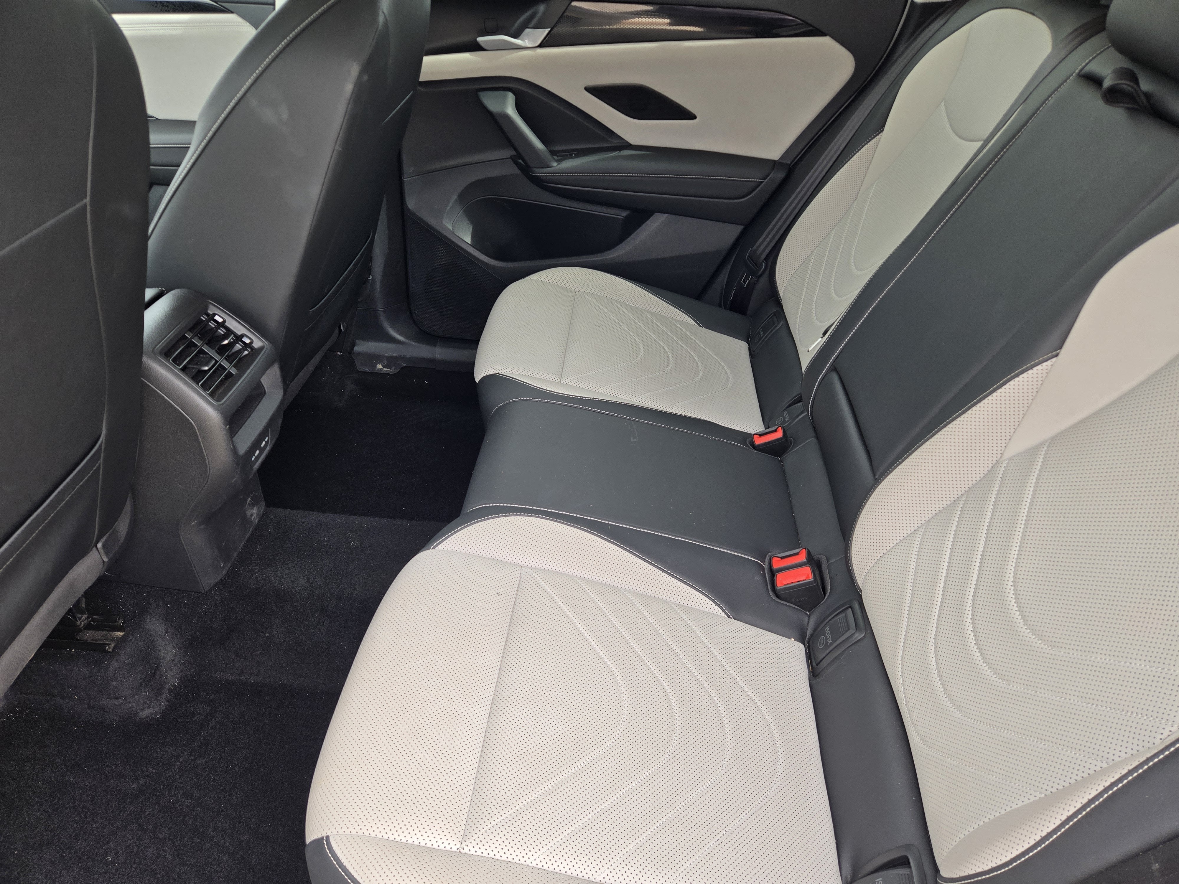2025 Volkswagen Tiguan SE