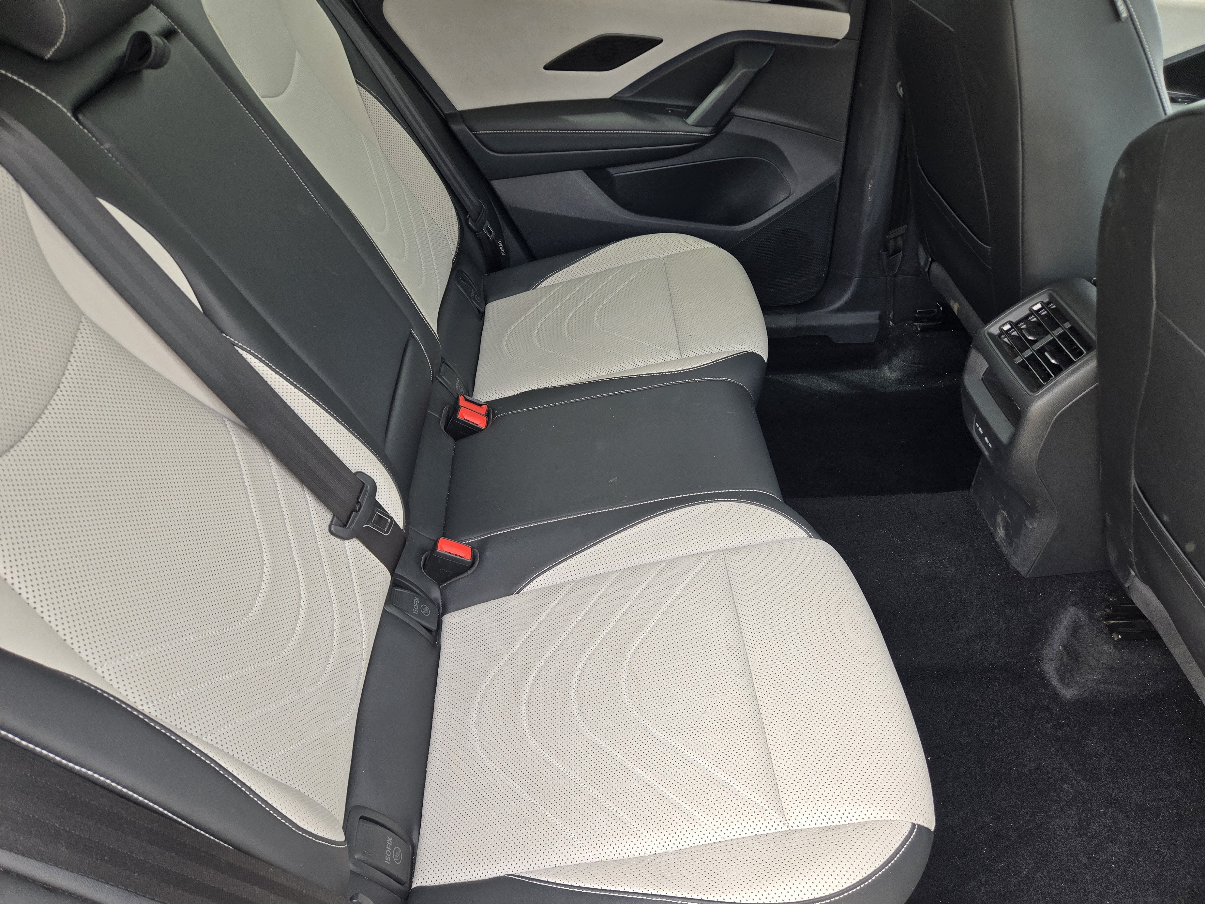 2025 Volkswagen Tiguan SE