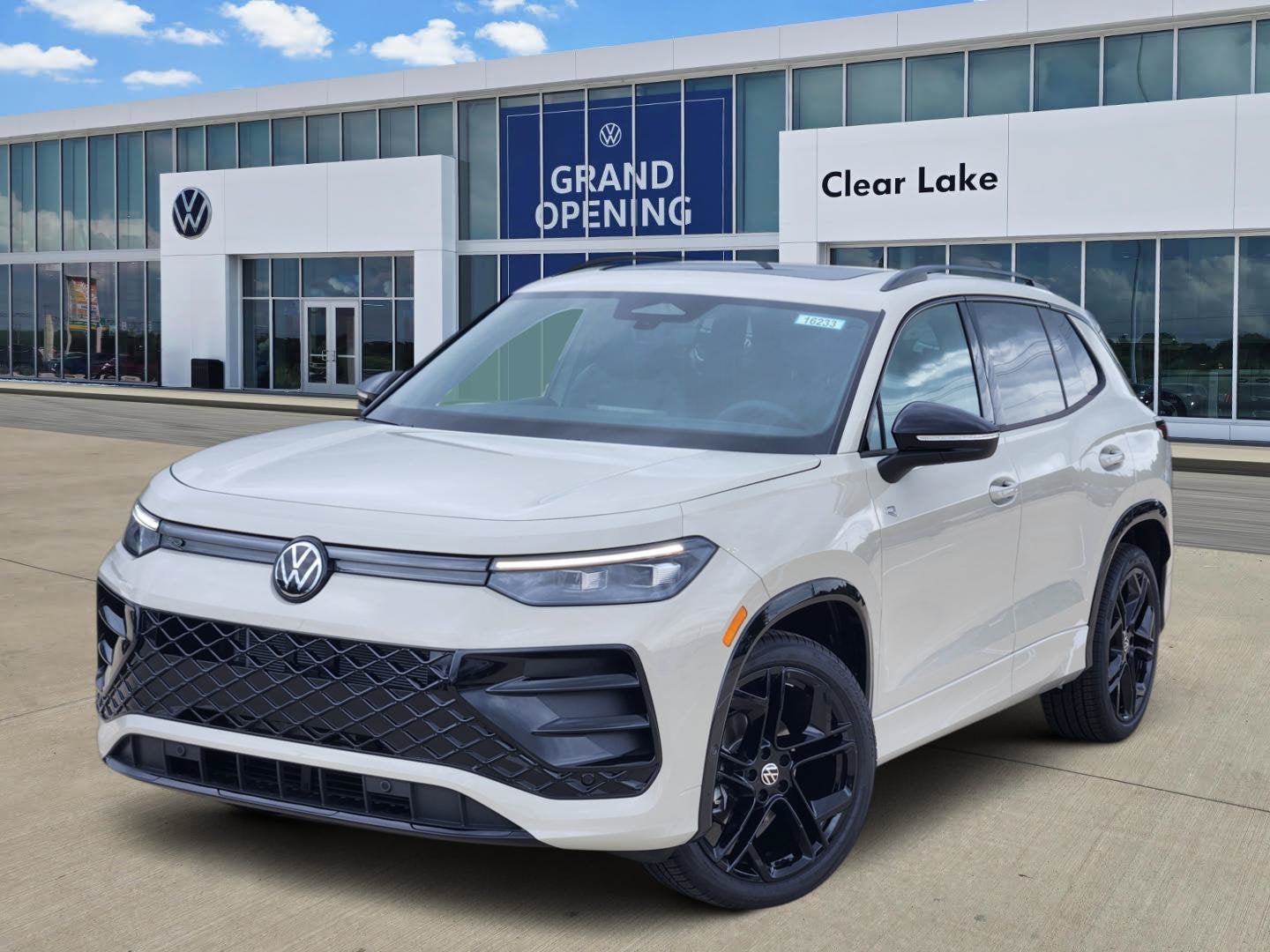 2026 Volkswagen Tiguan SE R-Line Black