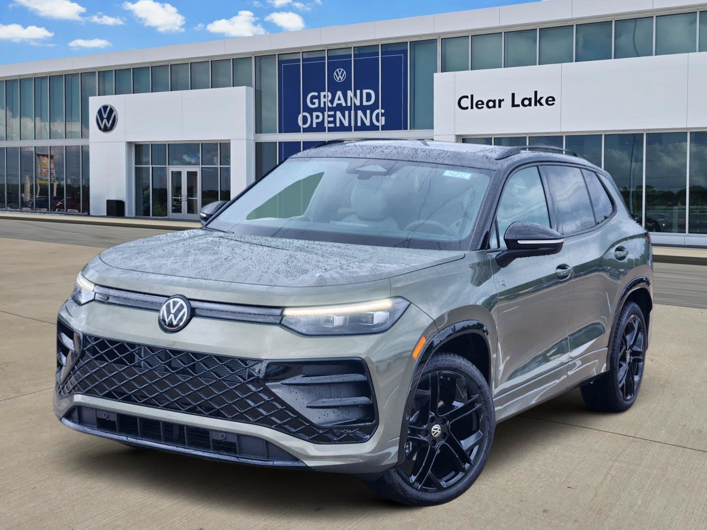 2026 Volkswagen Tiguan SE R-Line Black