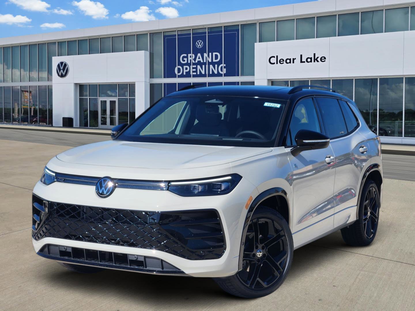 2026 Volkswagen Tiguan SE R-Line Black