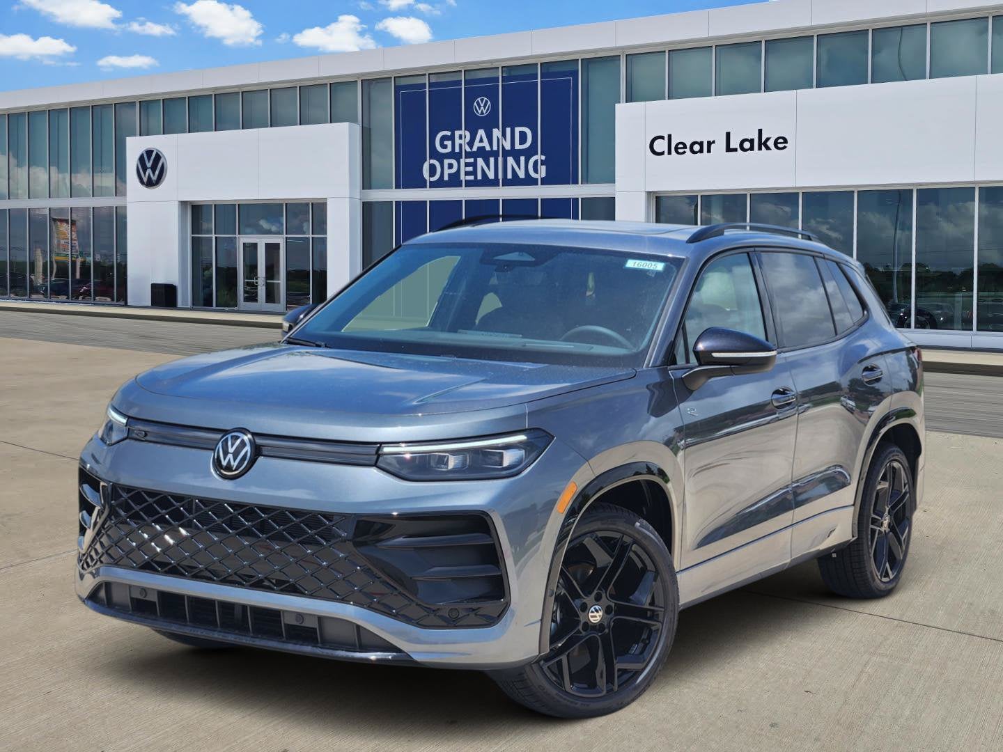 2026 Volkswagen Tiguan SE R-Line Black