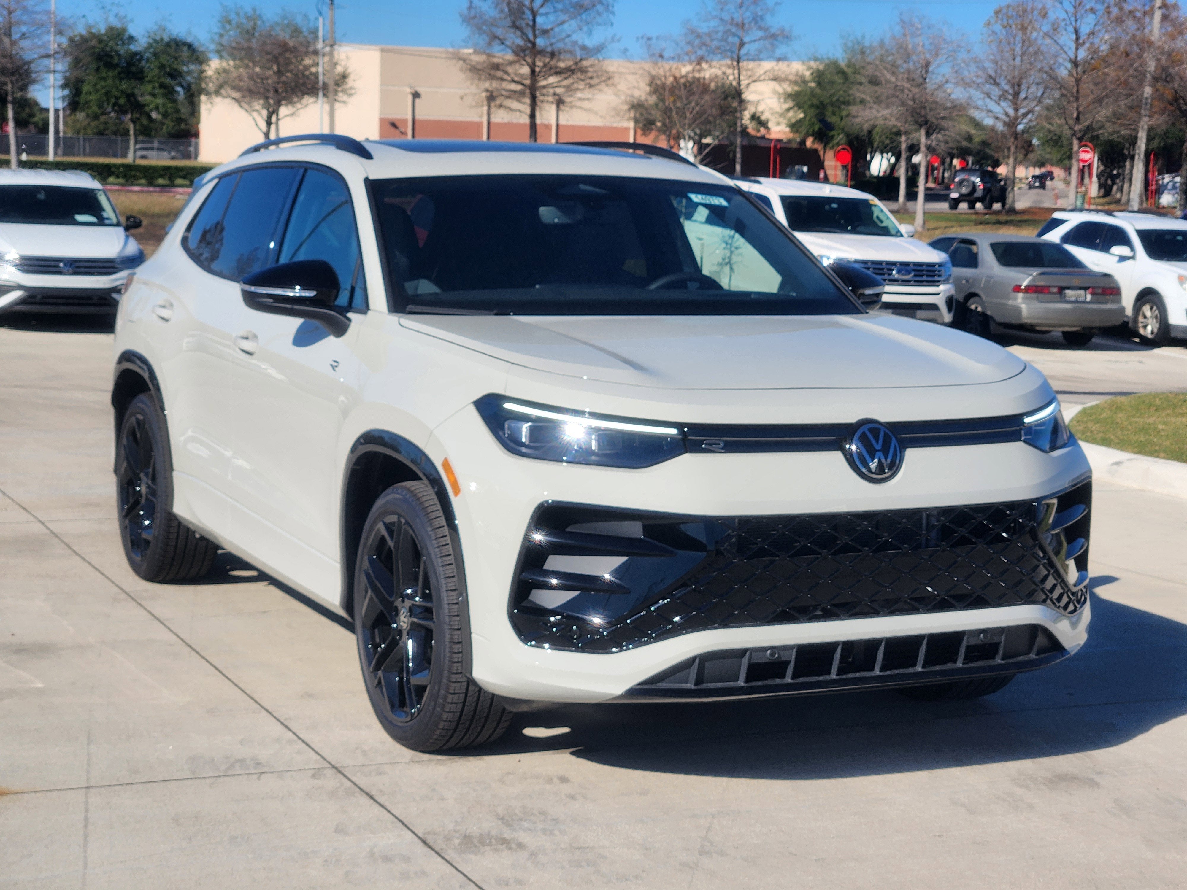 2026 Volkswagen Tiguan SE R-Line Black