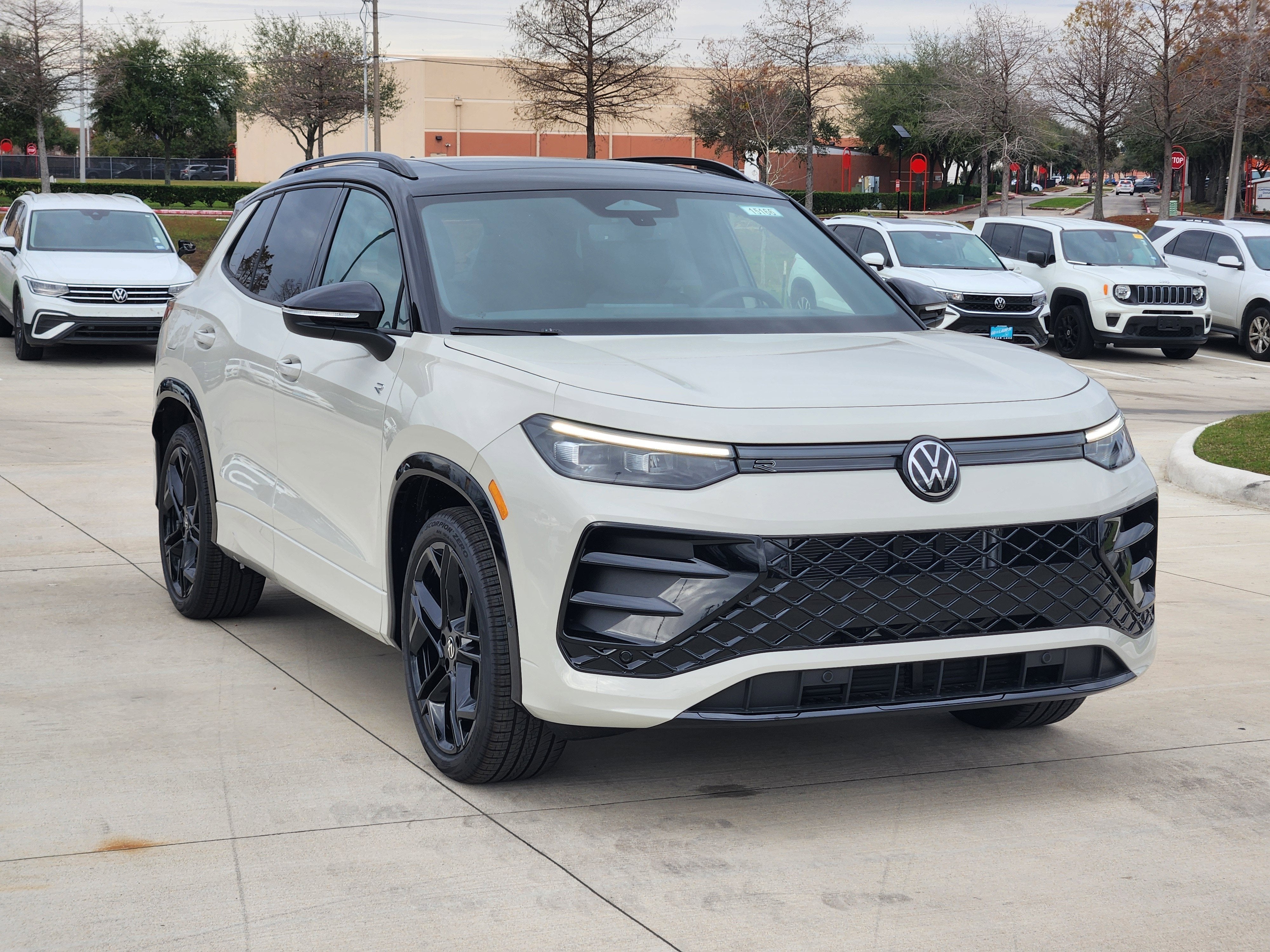 2026 Volkswagen Tiguan SE R-Line Black