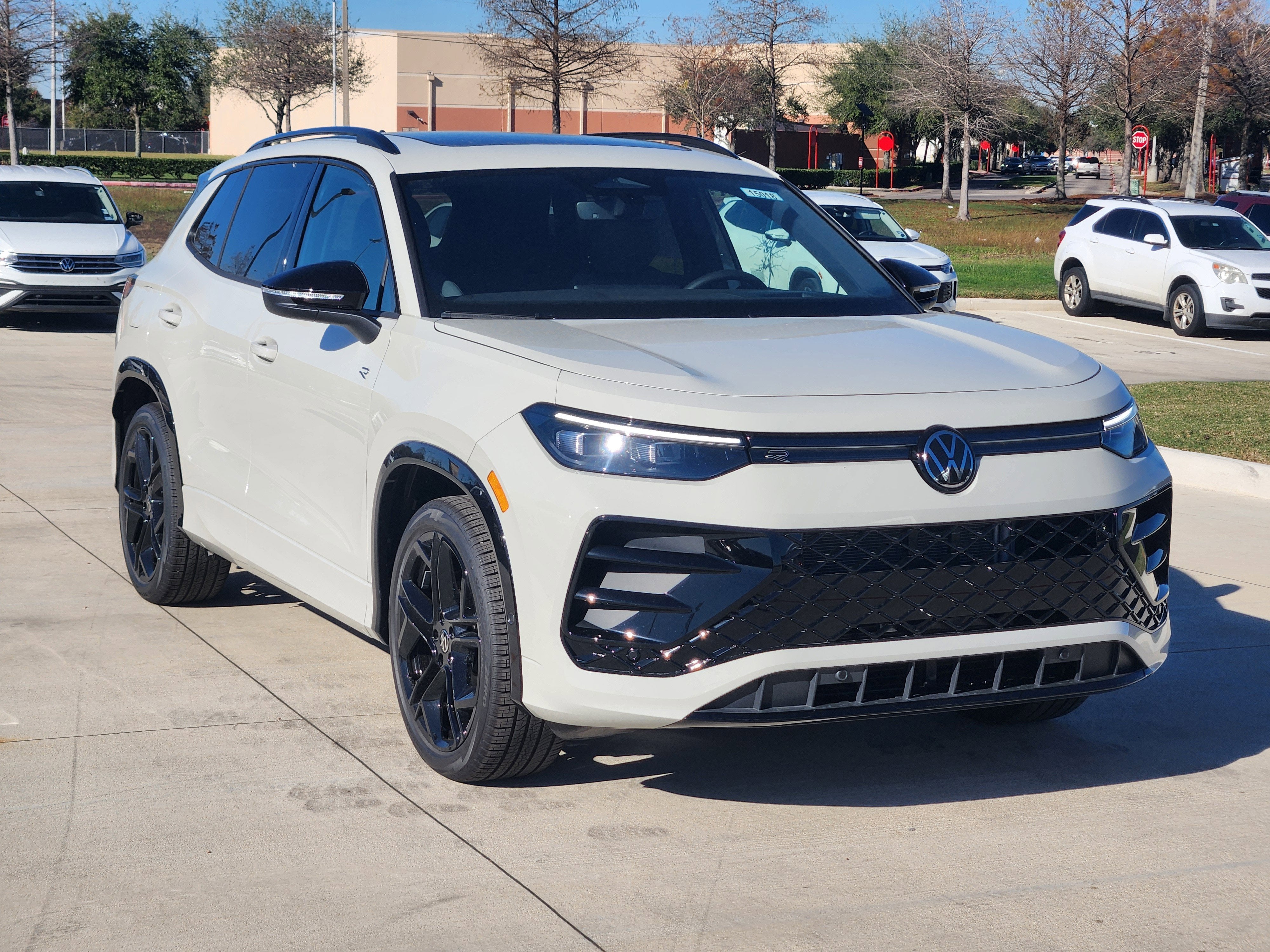 2026 Volkswagen Tiguan SE R-Line Black