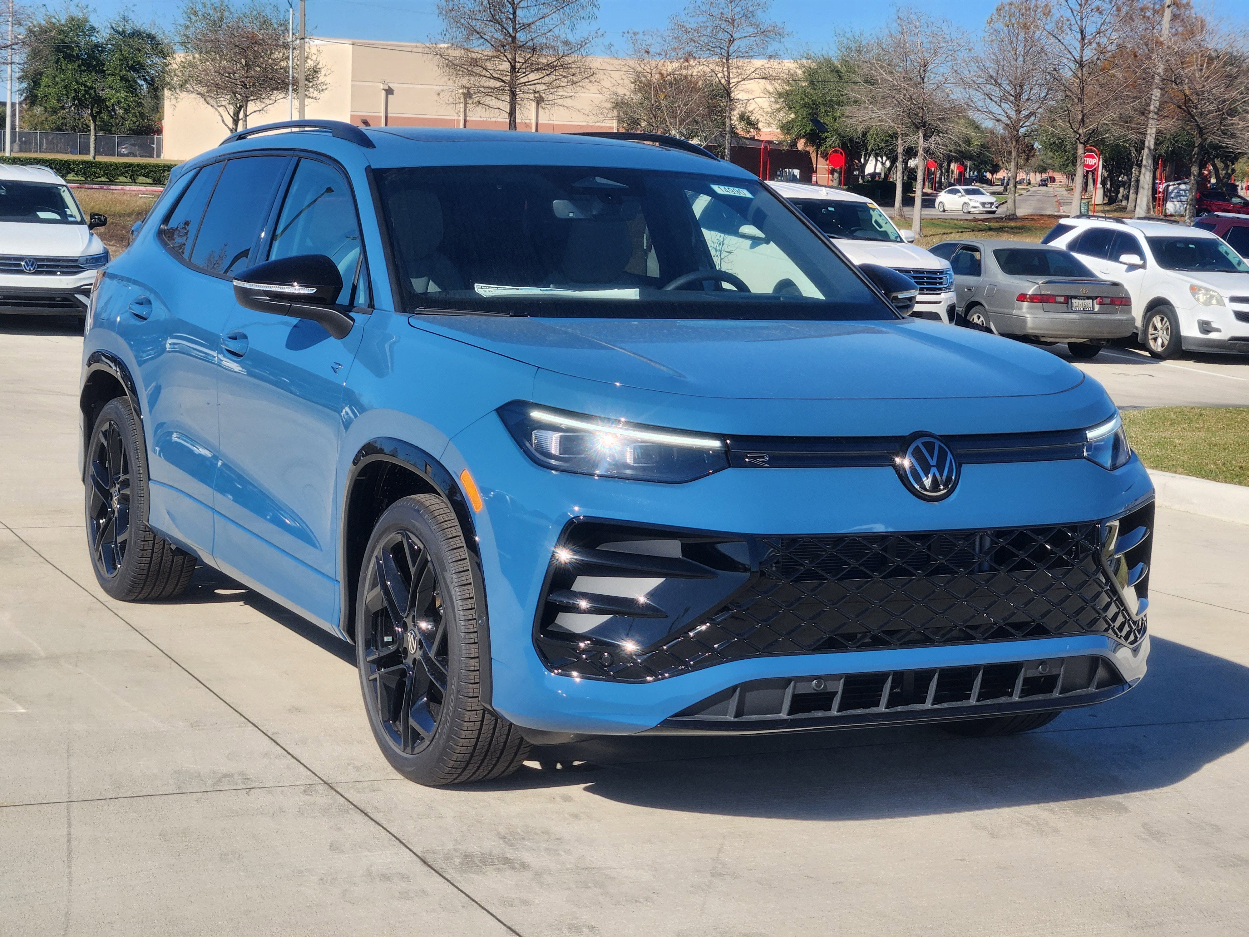 2026 Volkswagen Tiguan SE R-Line Black