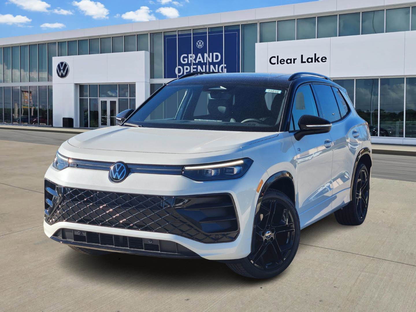 2026 Volkswagen Tiguan SE R-Line Black