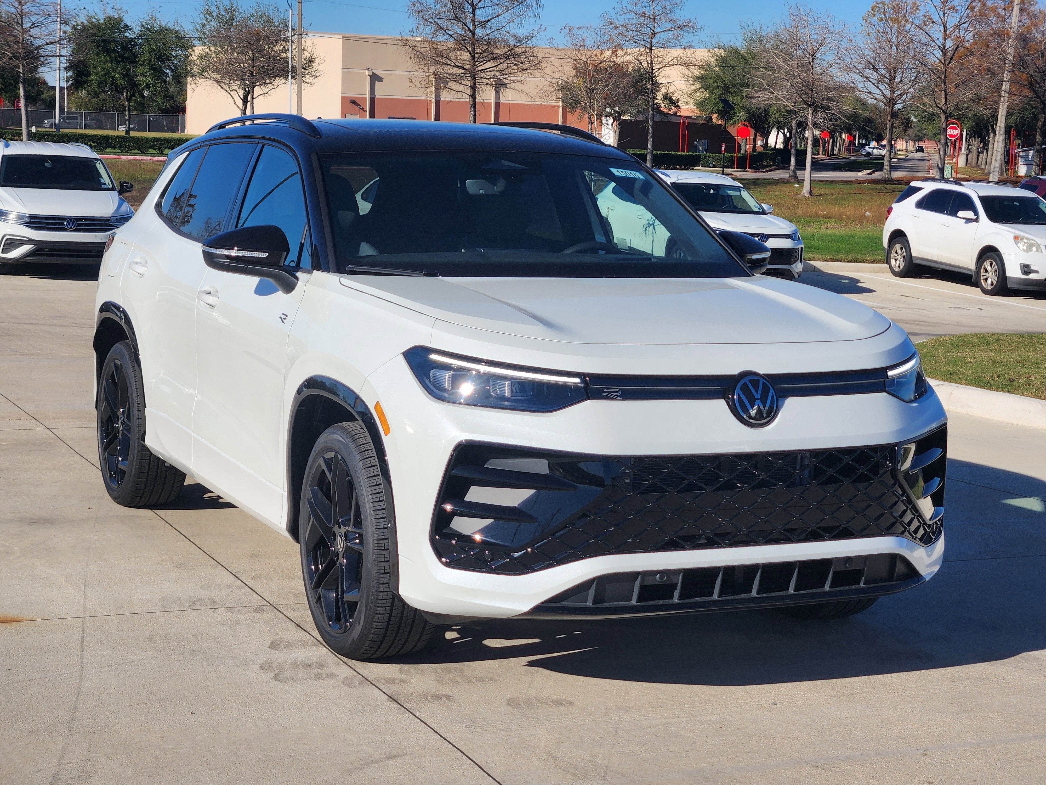 2026 Volkswagen Tiguan SE R-Line Black