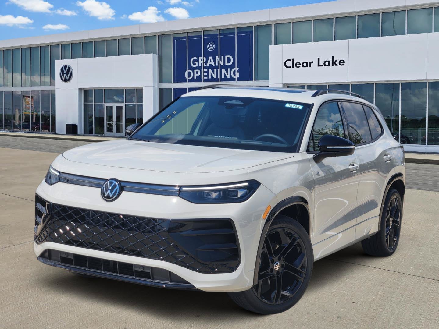 2026 Volkswagen Tiguan SE R-Line Black