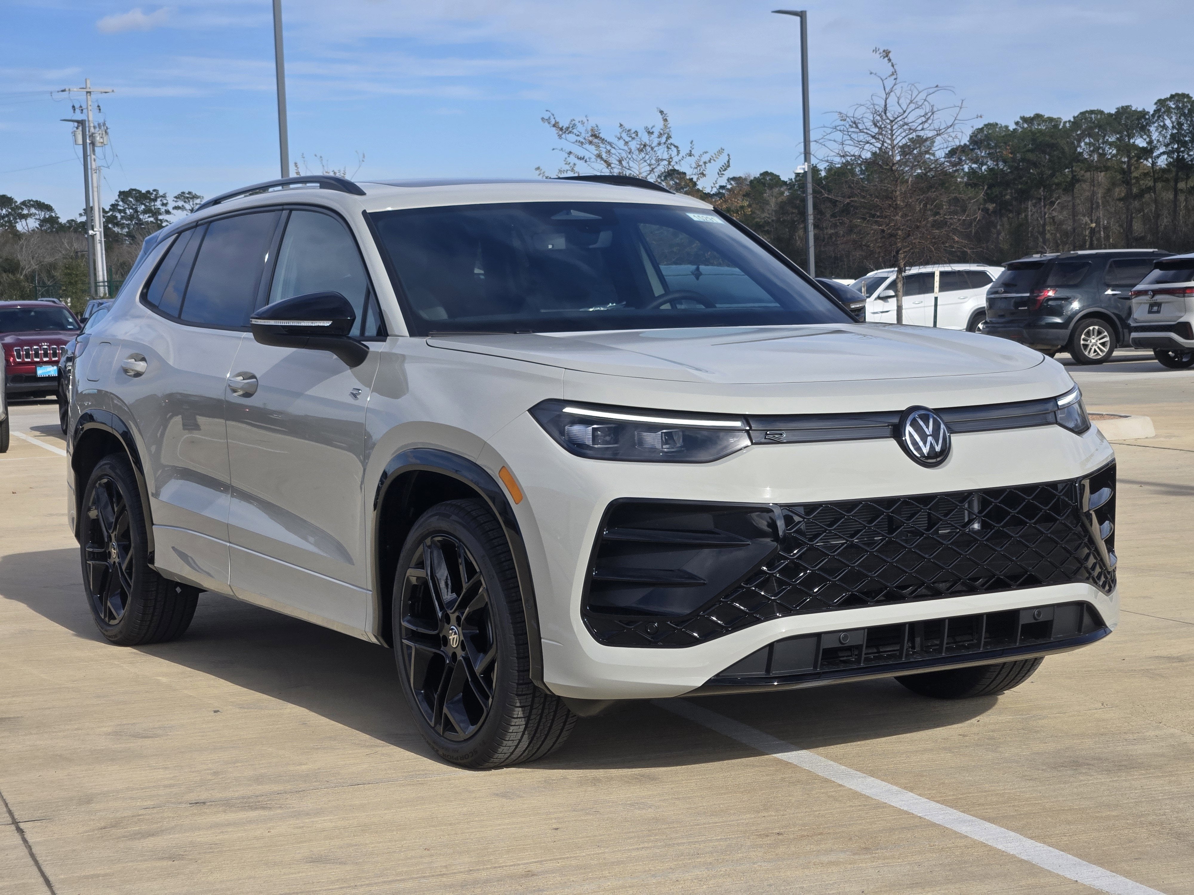 2026 Volkswagen Tiguan SE R-Line Black