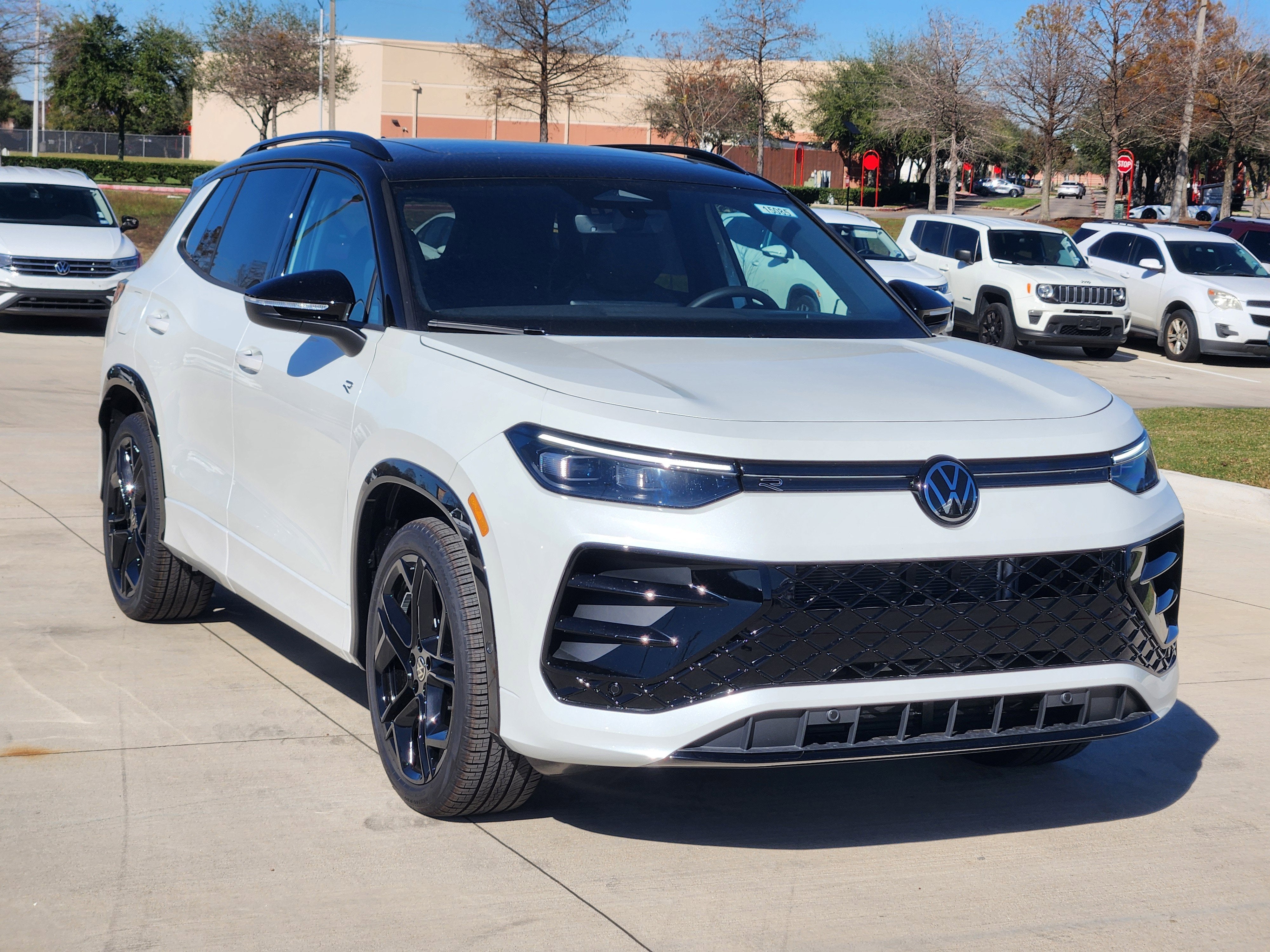 2026 Volkswagen Tiguan SE R-Line Black