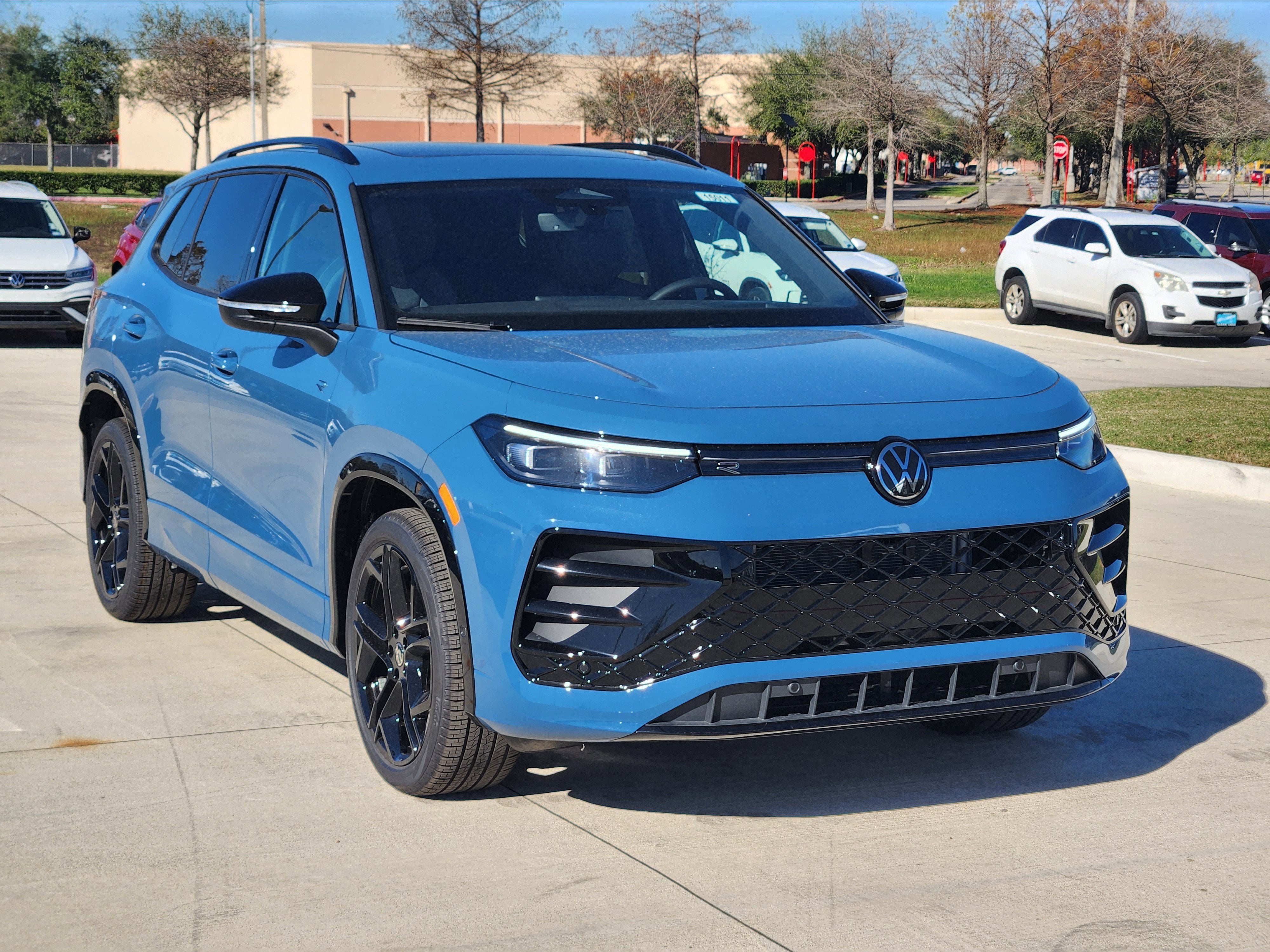 2026 Volkswagen Tiguan SE R-Line Black