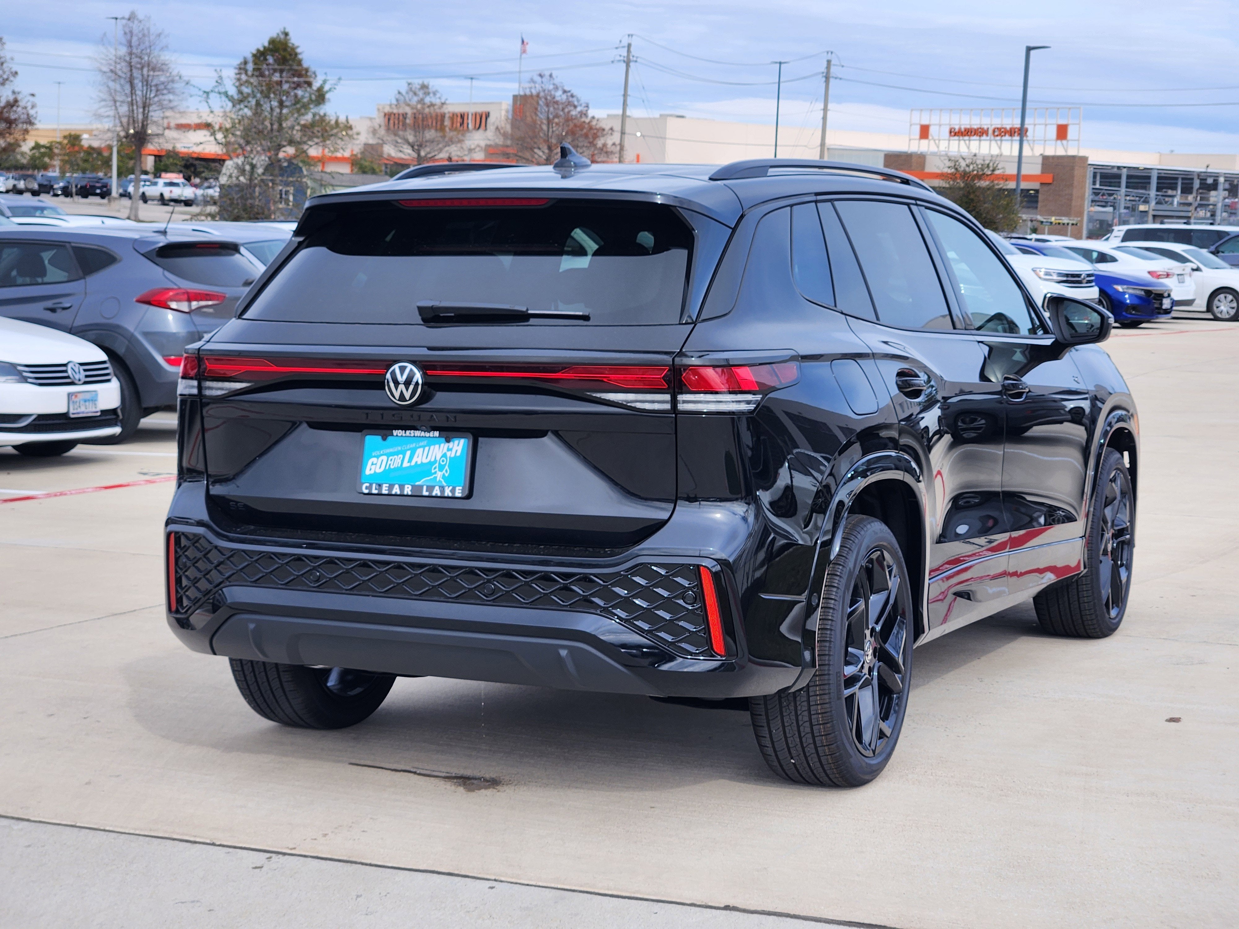 2026 Volkswagen Tiguan SE R-Line Black