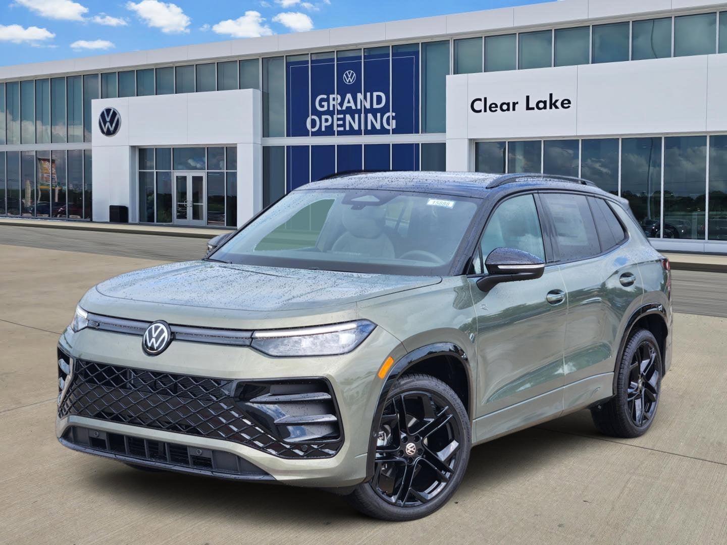 2026 Volkswagen Tiguan SE R-Line Black
