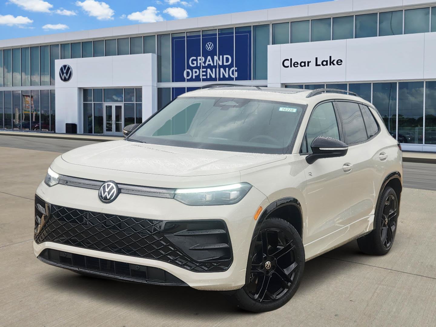 2026 Volkswagen Tiguan SE R-Line Black