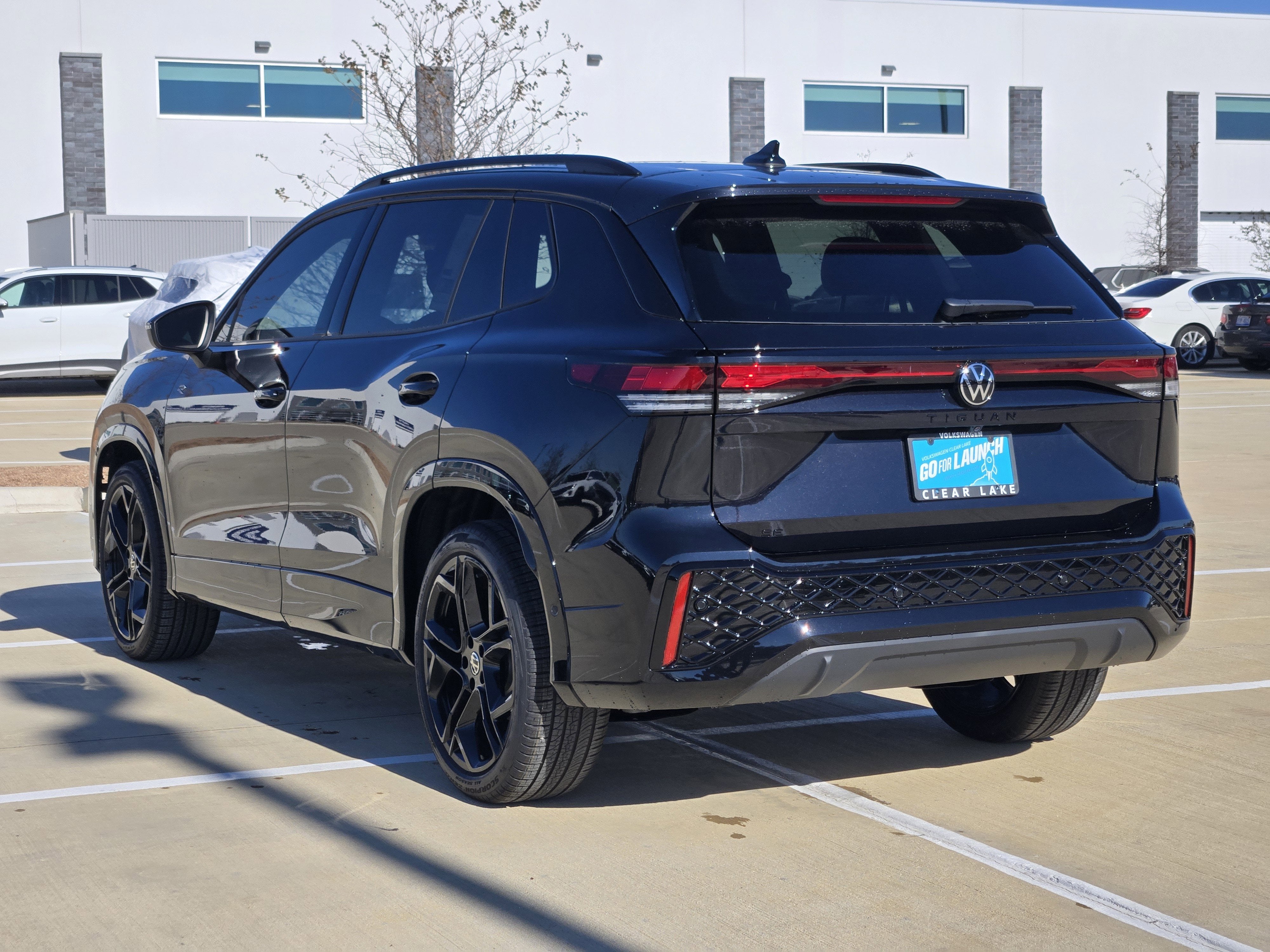 2026 Volkswagen Tiguan SE R-Line Black