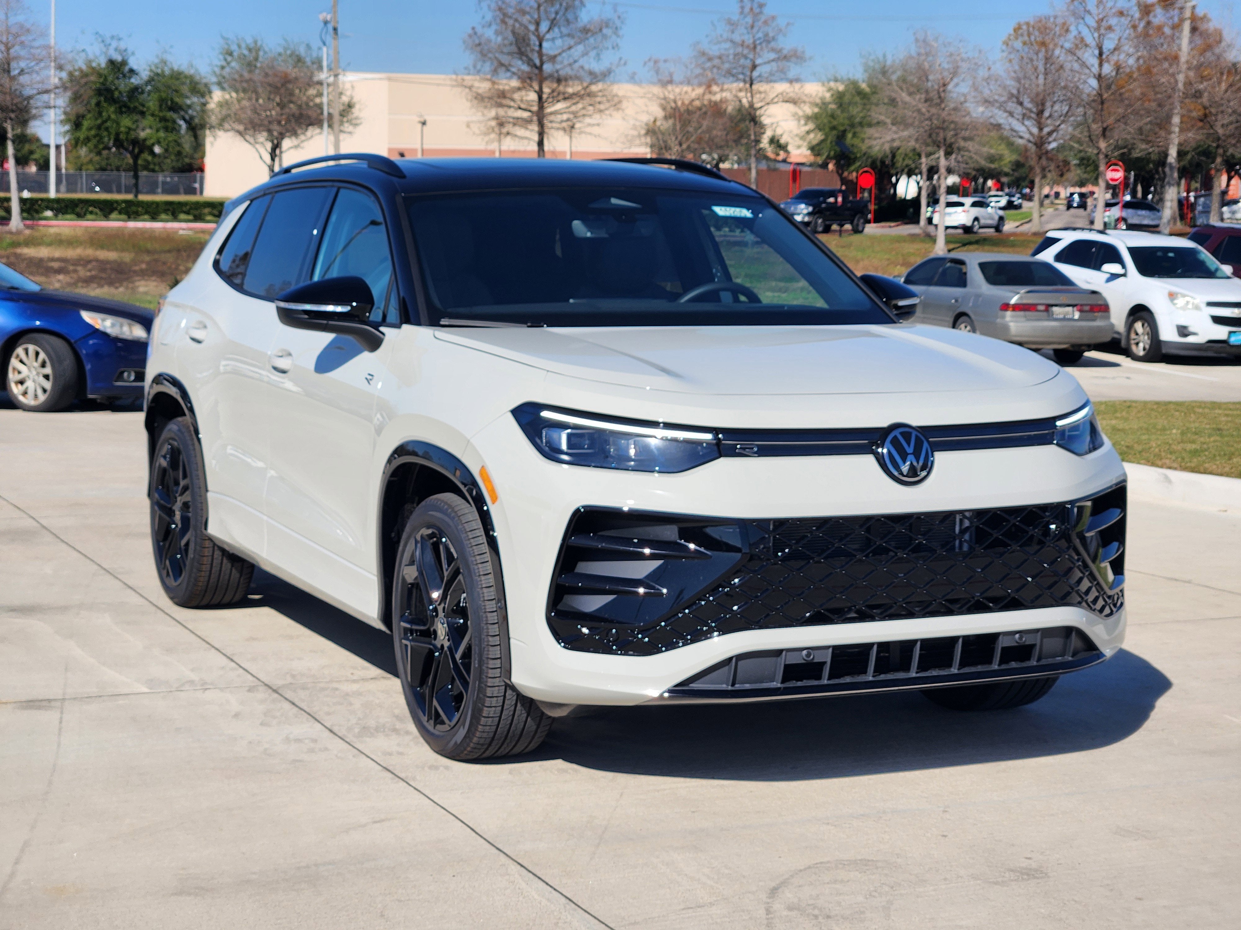 2026 Volkswagen Tiguan SE R-Line Black