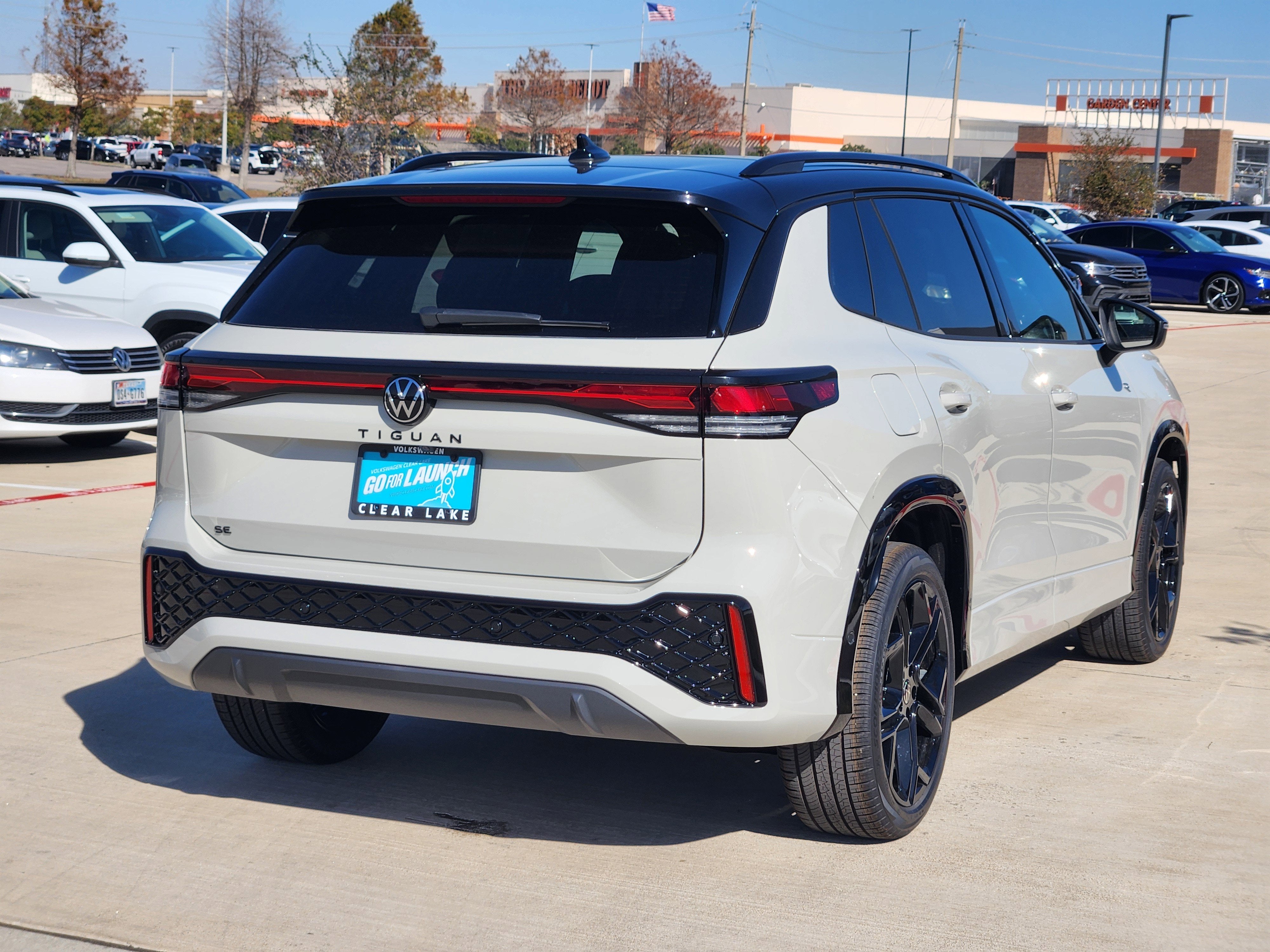 2026 Volkswagen Tiguan SE R-Line Black