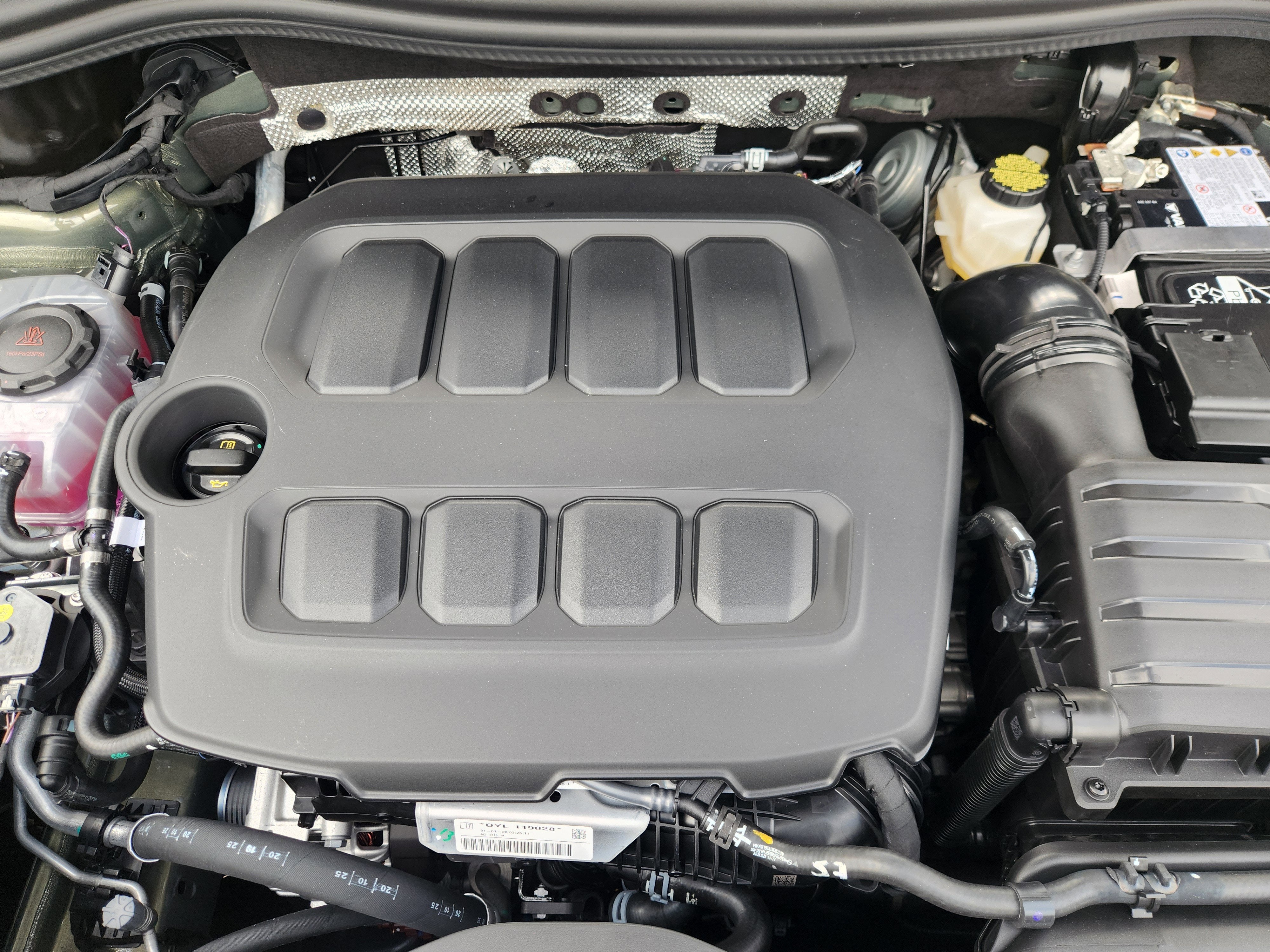 2026 Volkswagen Tiguan SE R-Line Black