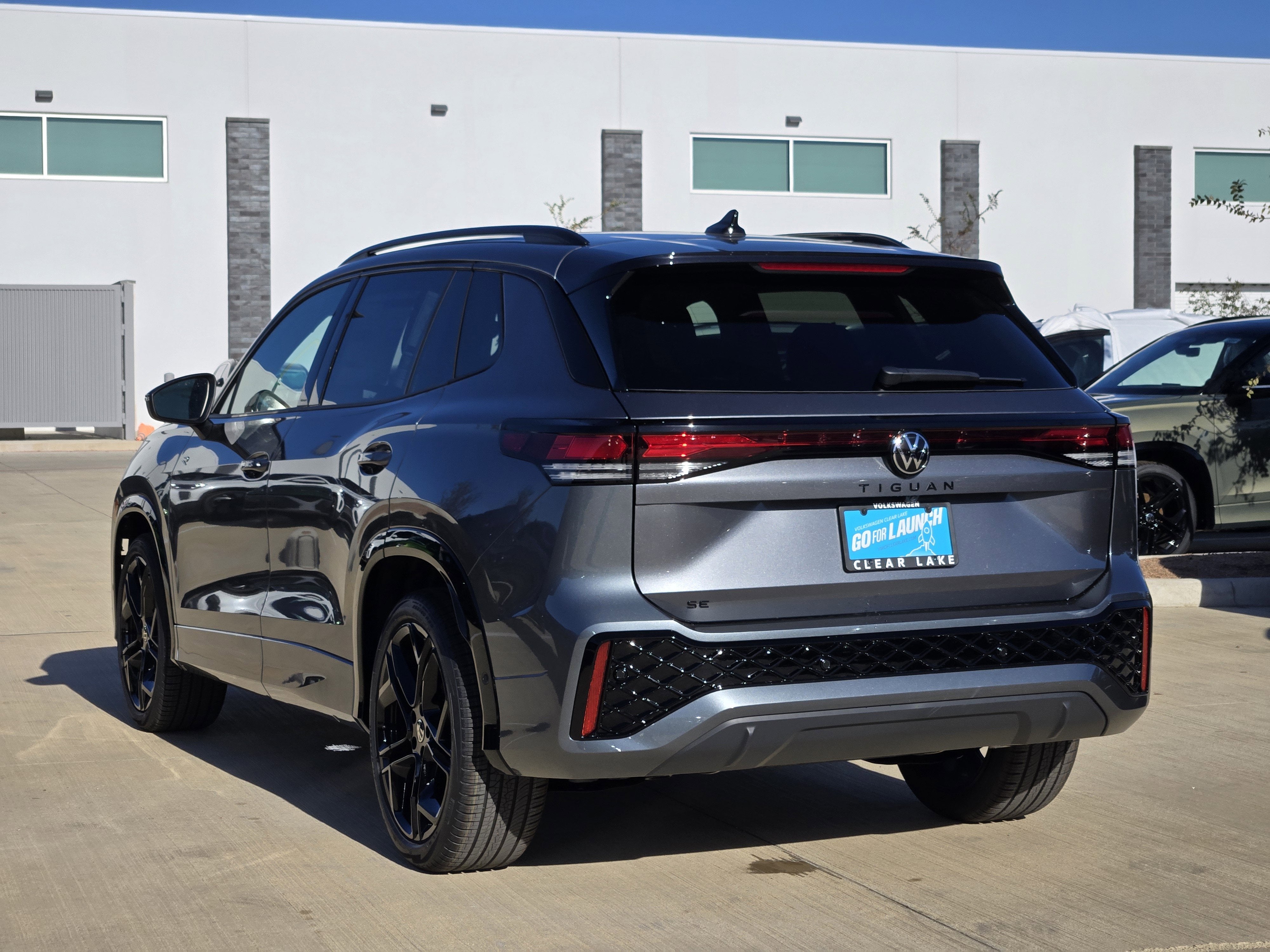 2026 Volkswagen Tiguan SE R-Line Black