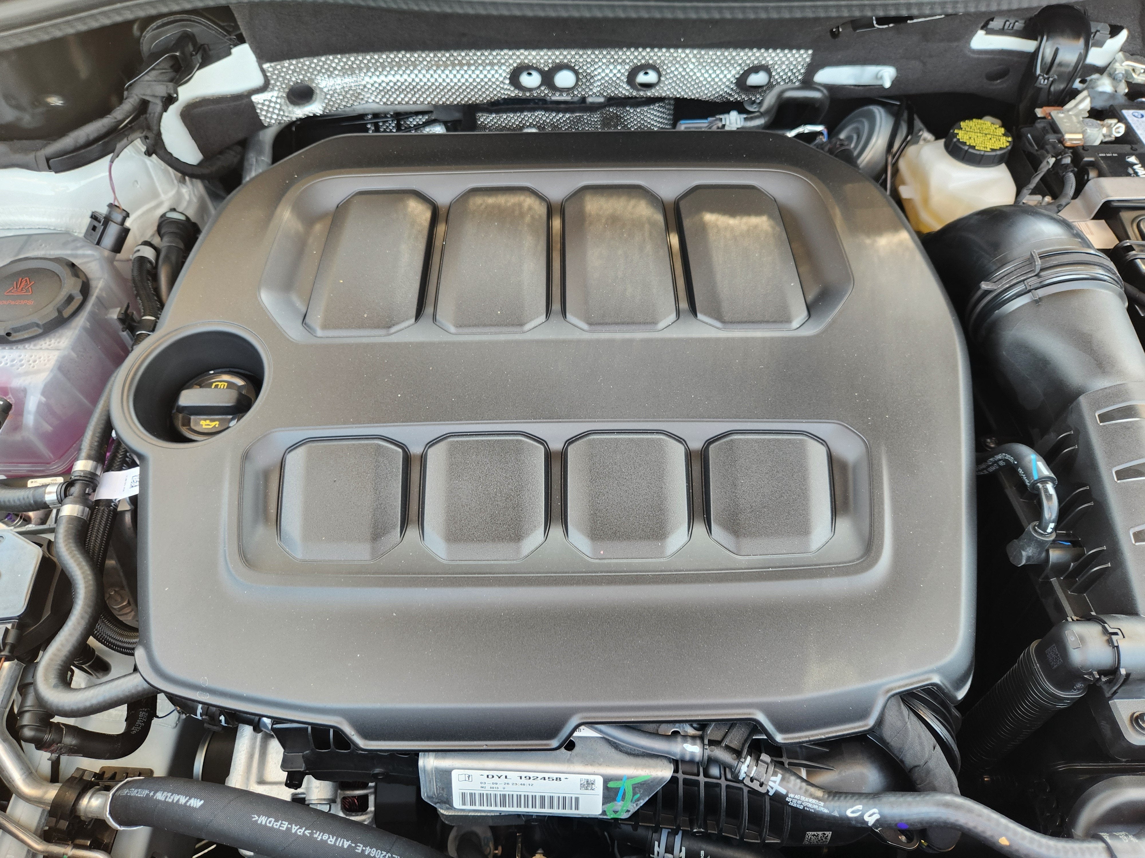 2027 Volkswagen Tiguan SE