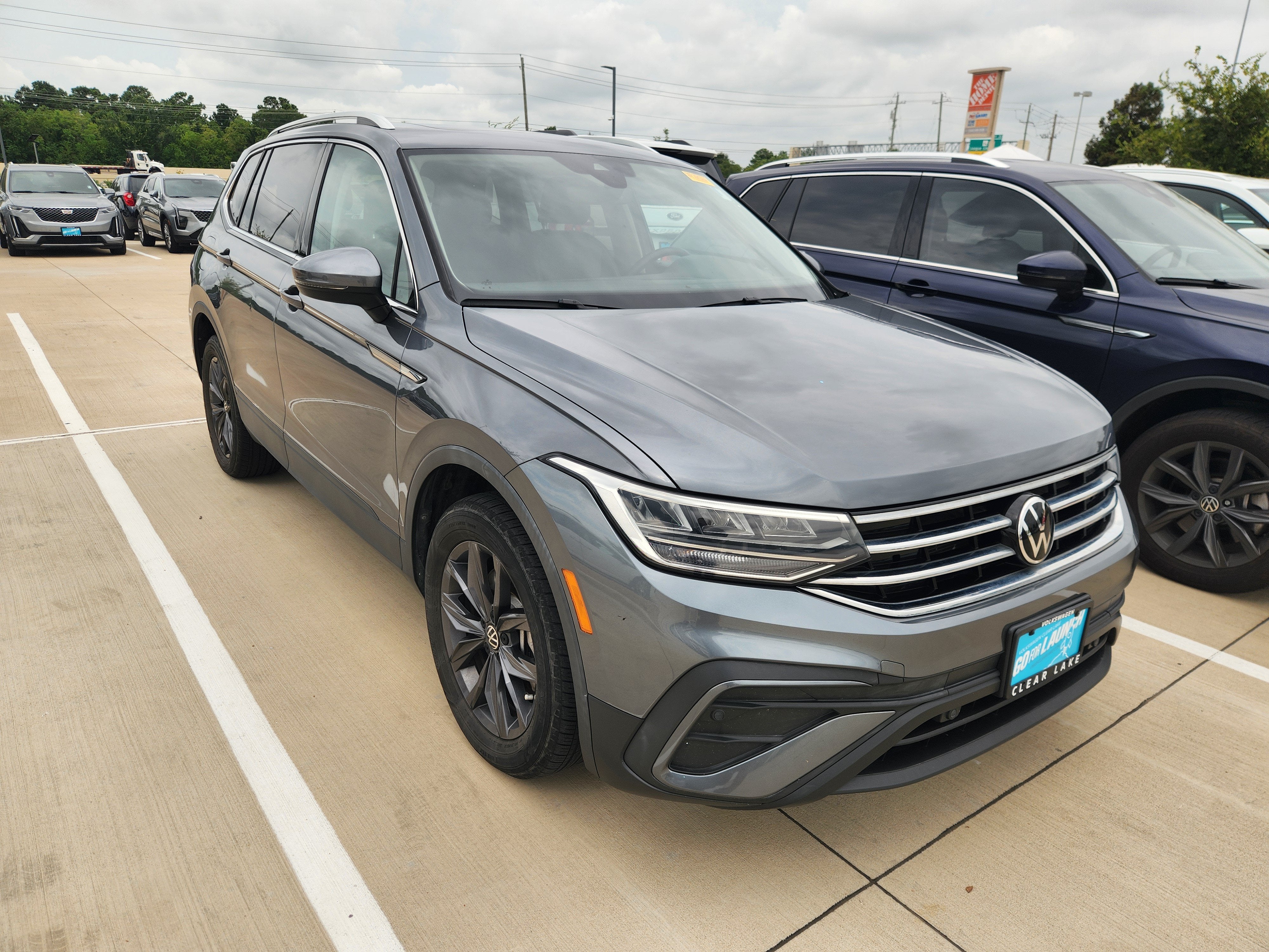 2023 Volkswagen Tiguan SE