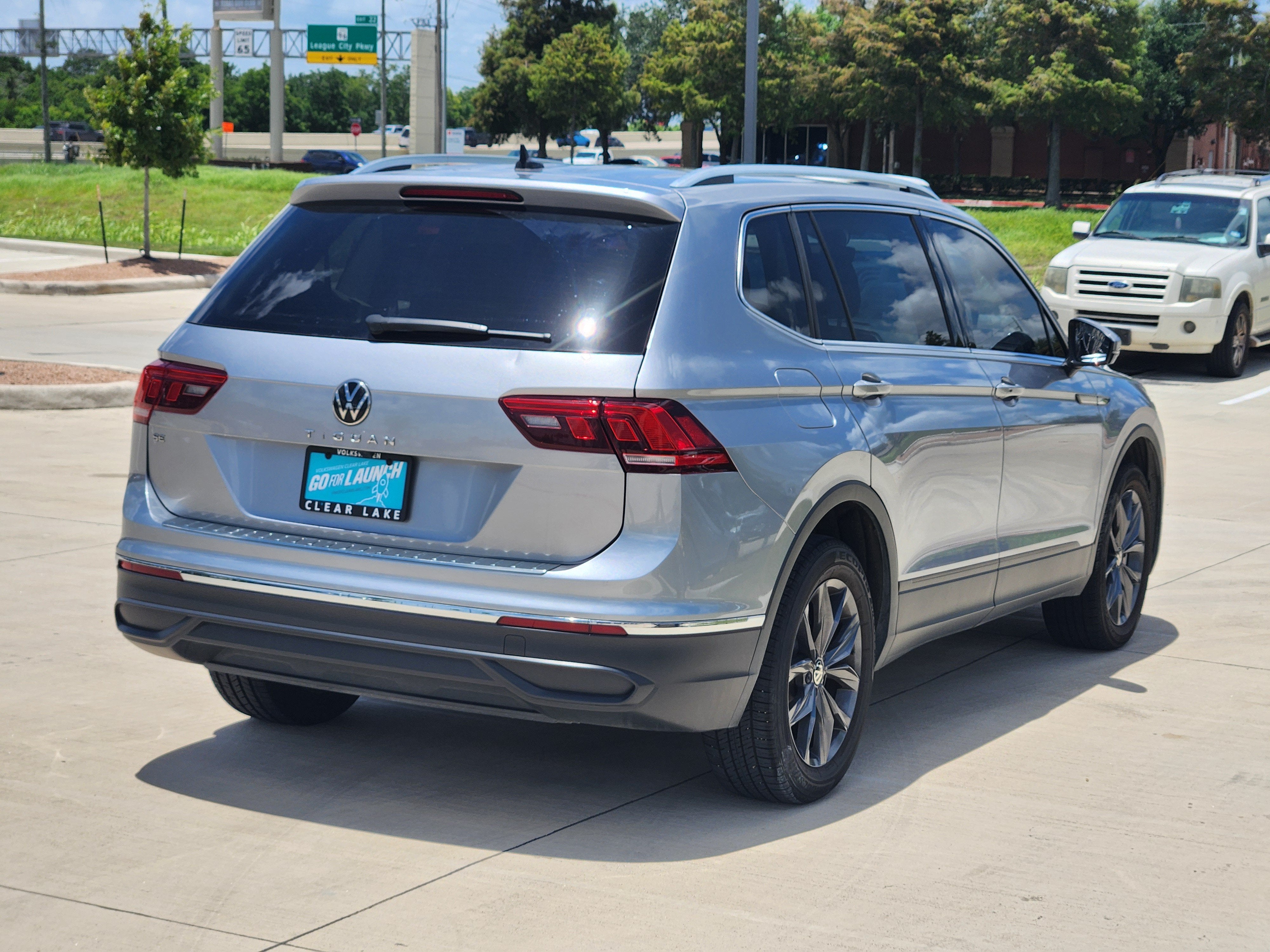 2024 Volkswagen Tiguan SE
