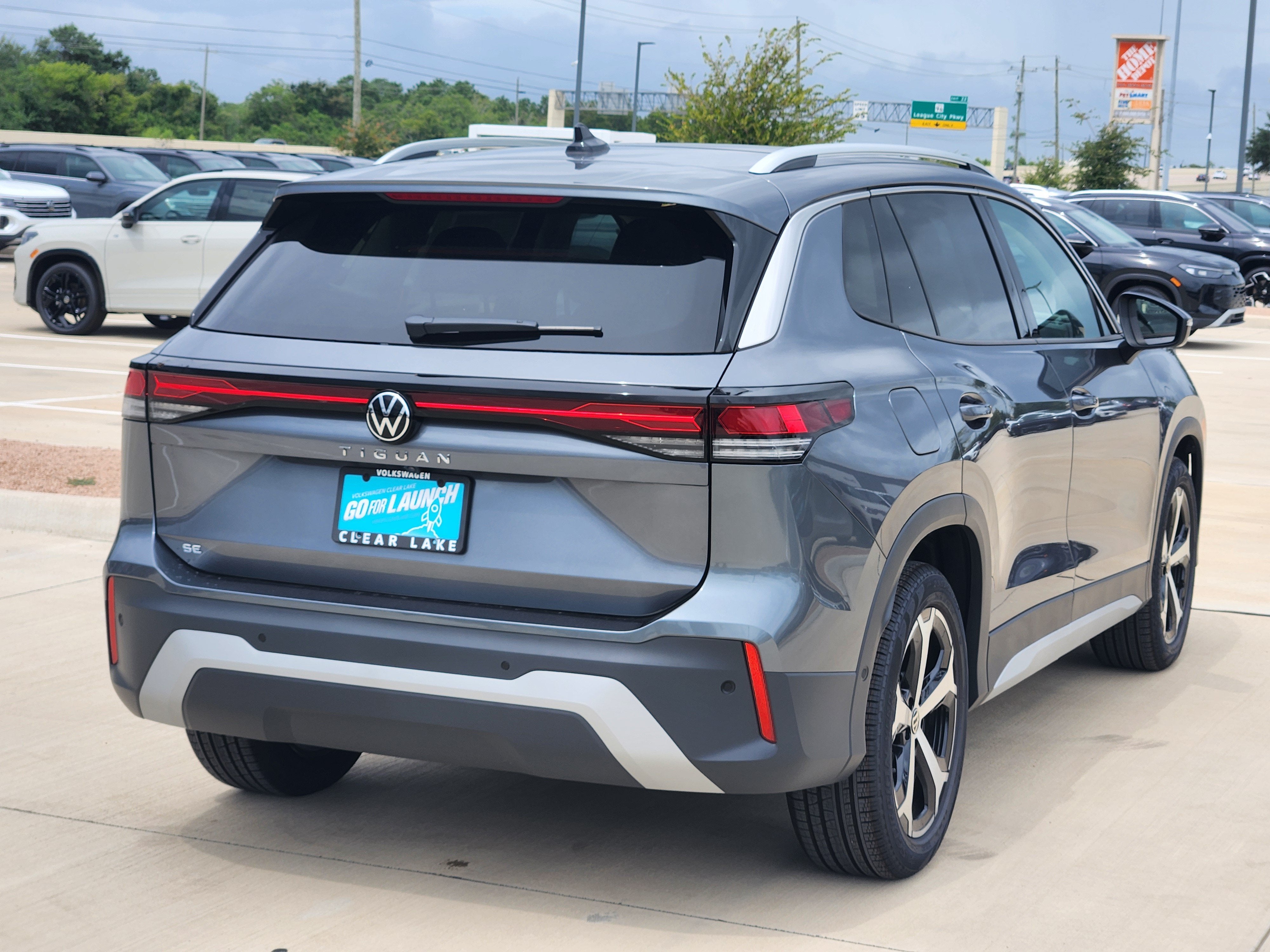 2026 Volkswagen Tiguan SE