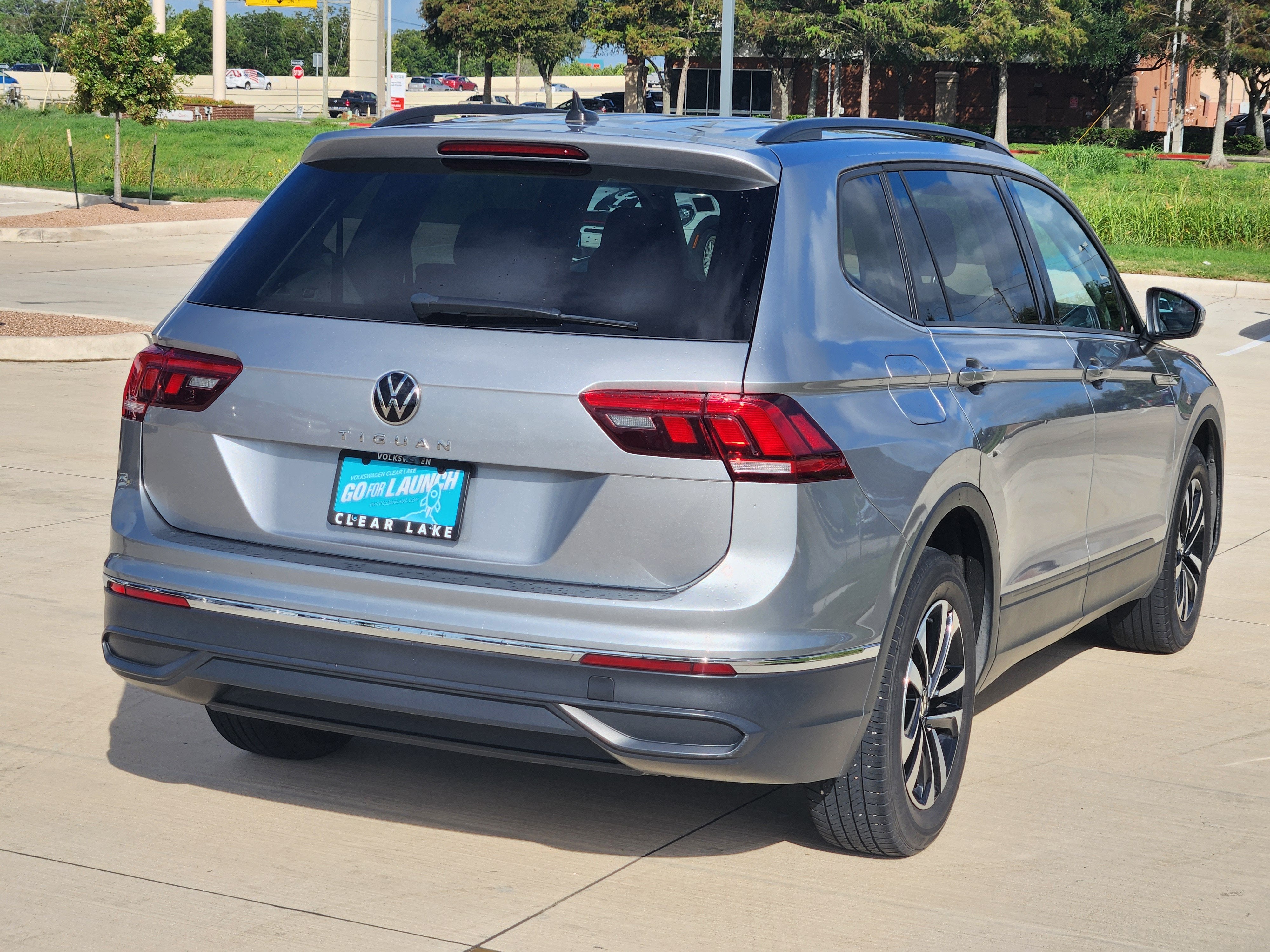 2024 Volkswagen Tiguan S