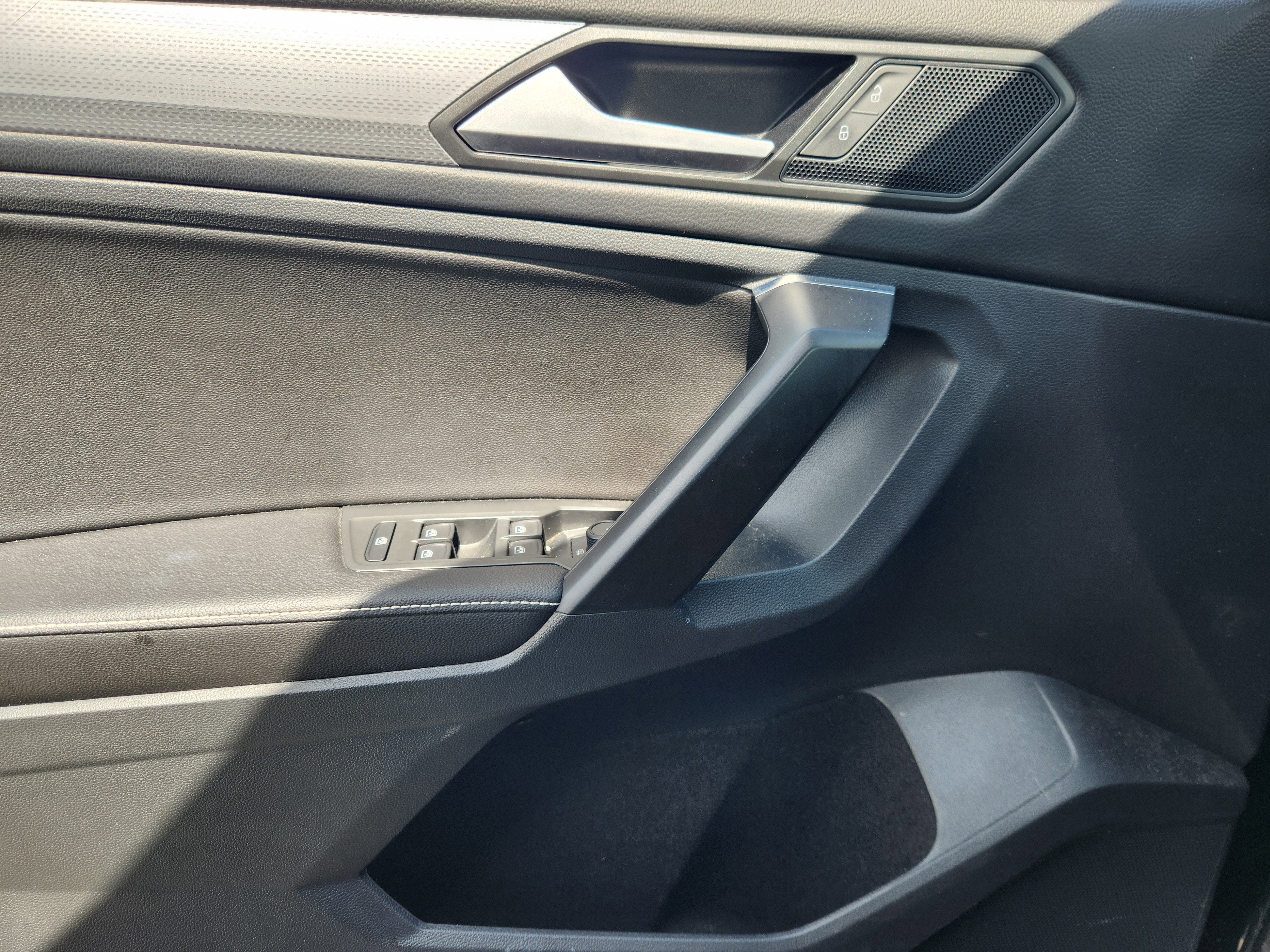 2023 Volkswagen Tiguan S