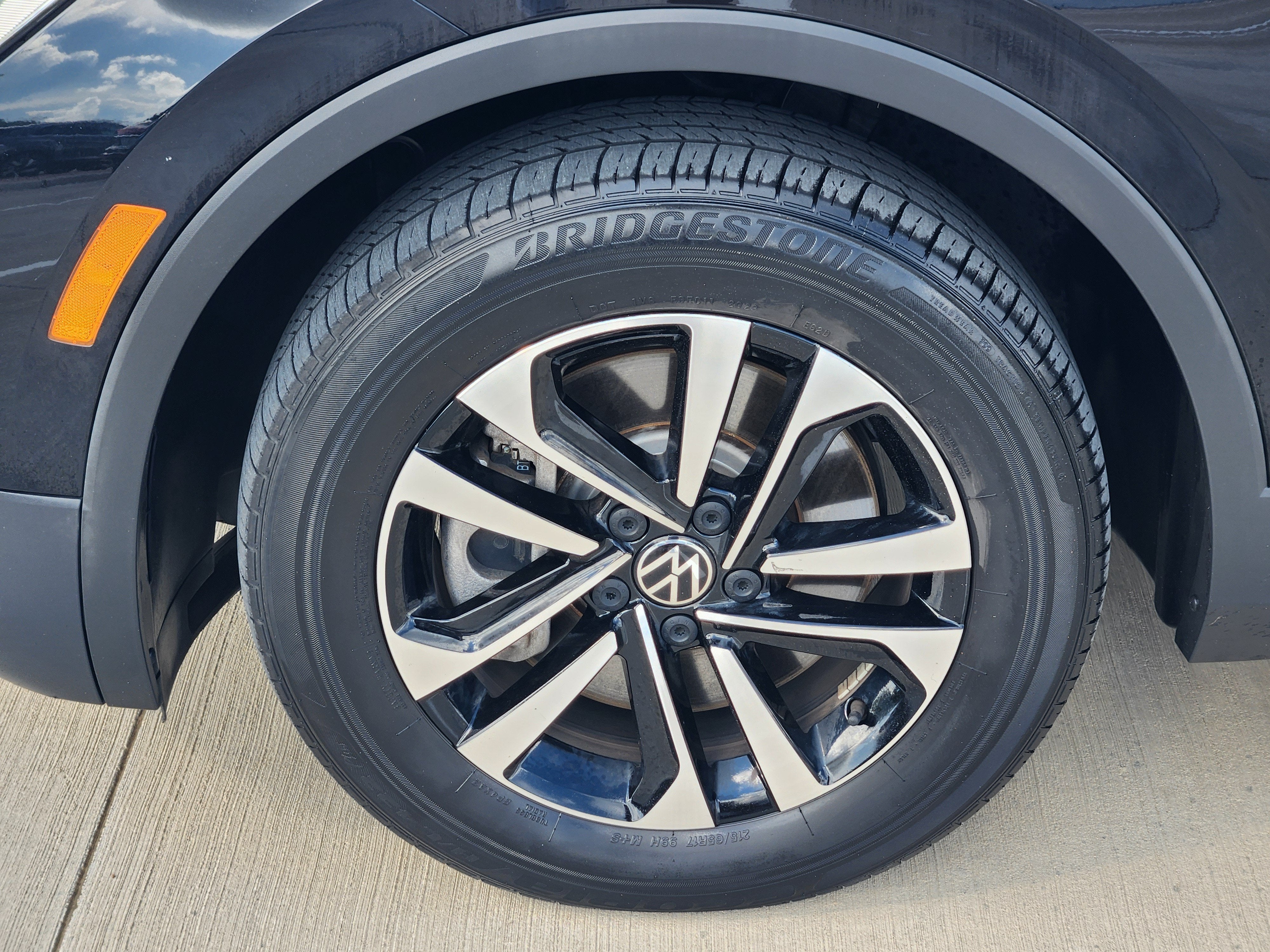 2023 Volkswagen Tiguan S