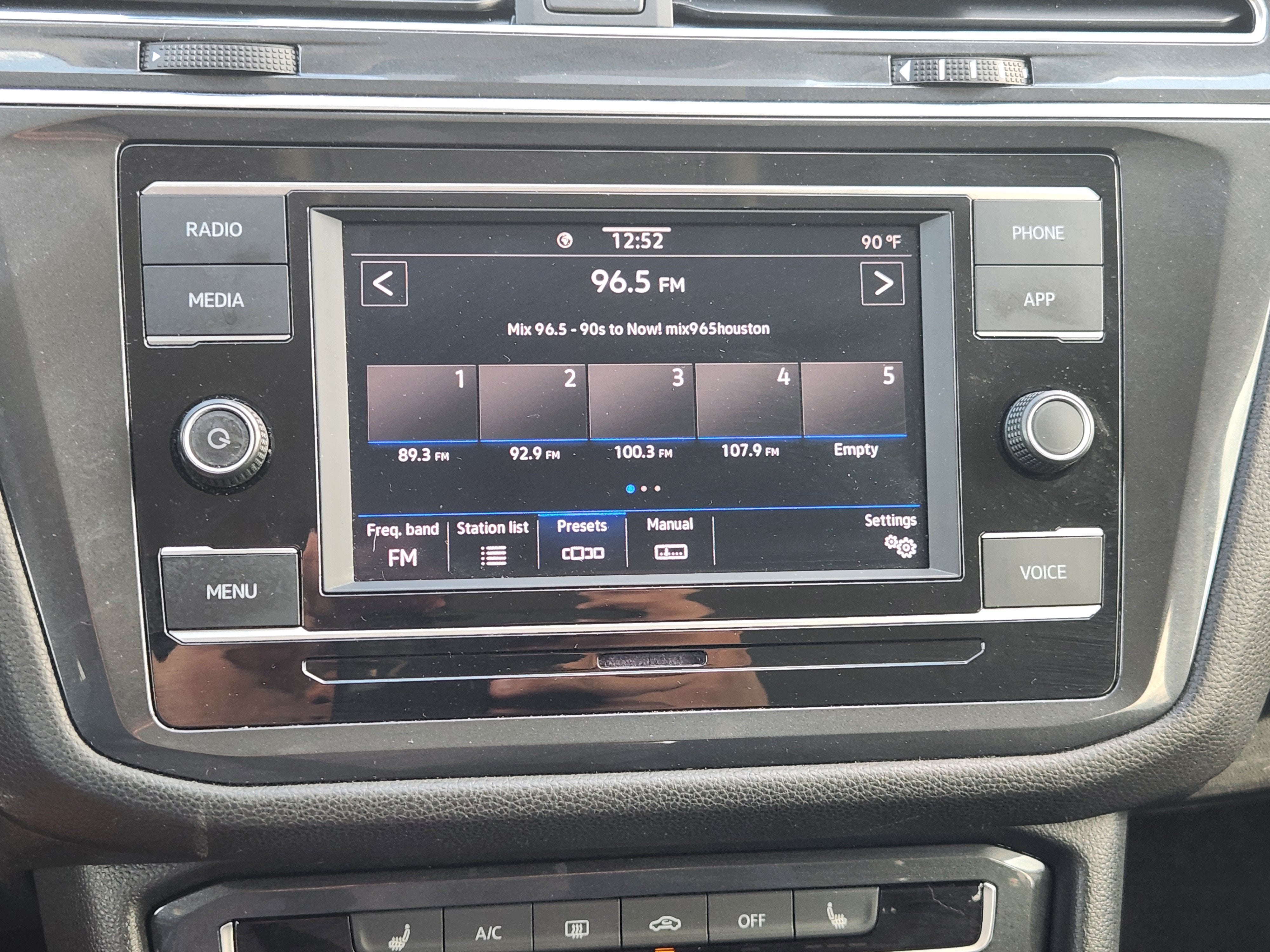 2023 Volkswagen Tiguan S