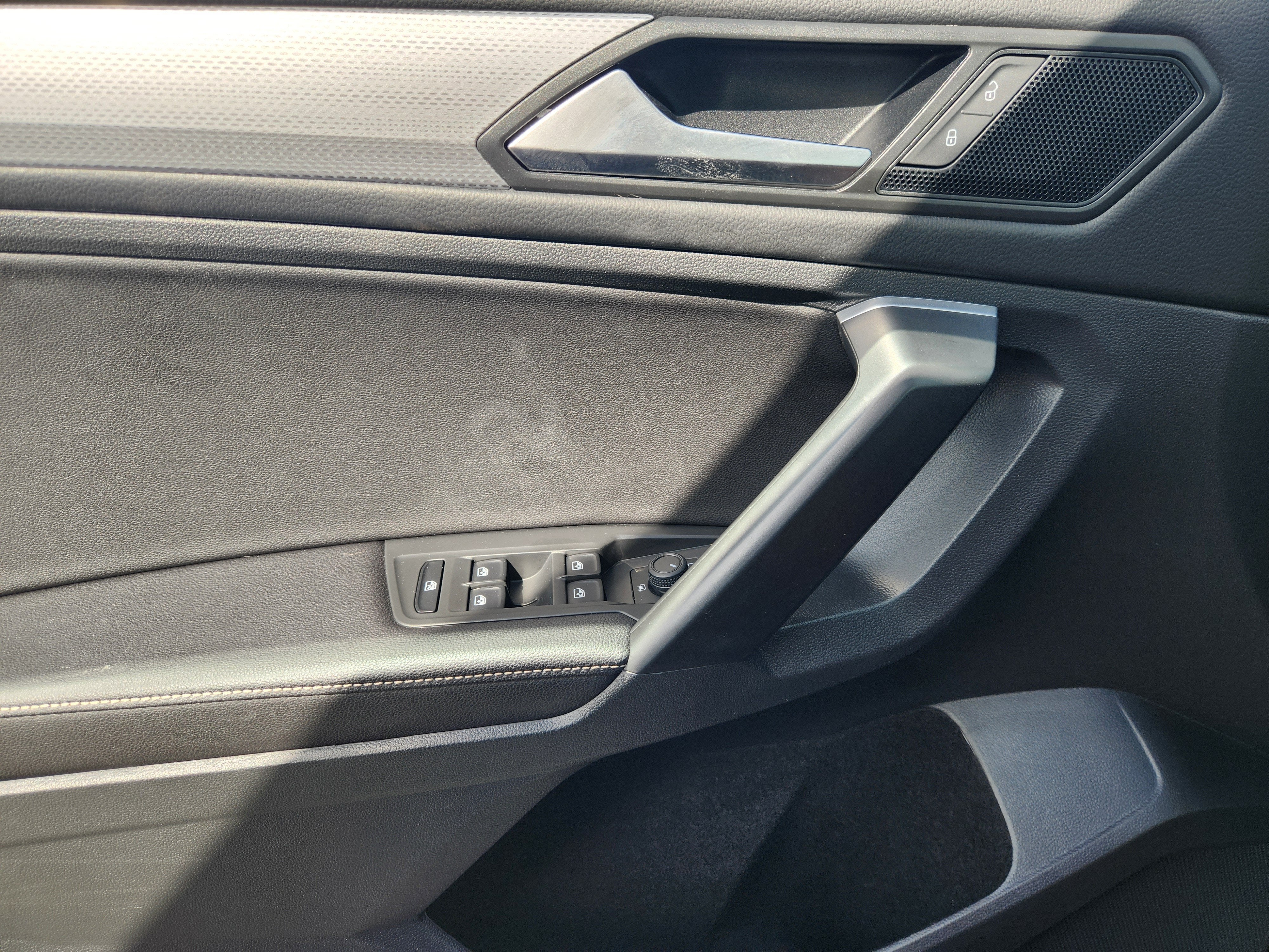2023 Volkswagen Tiguan S