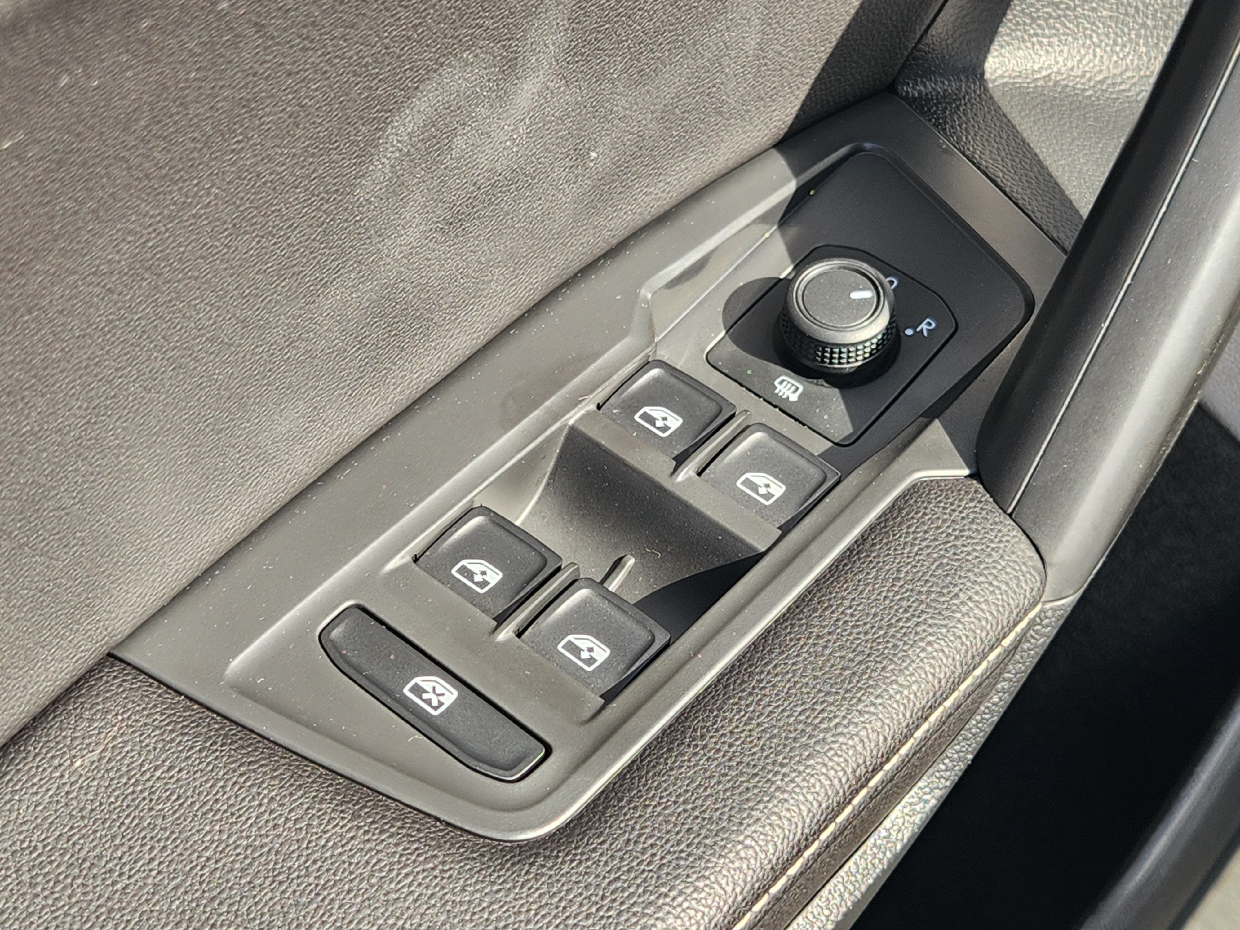 2023 Volkswagen Tiguan S